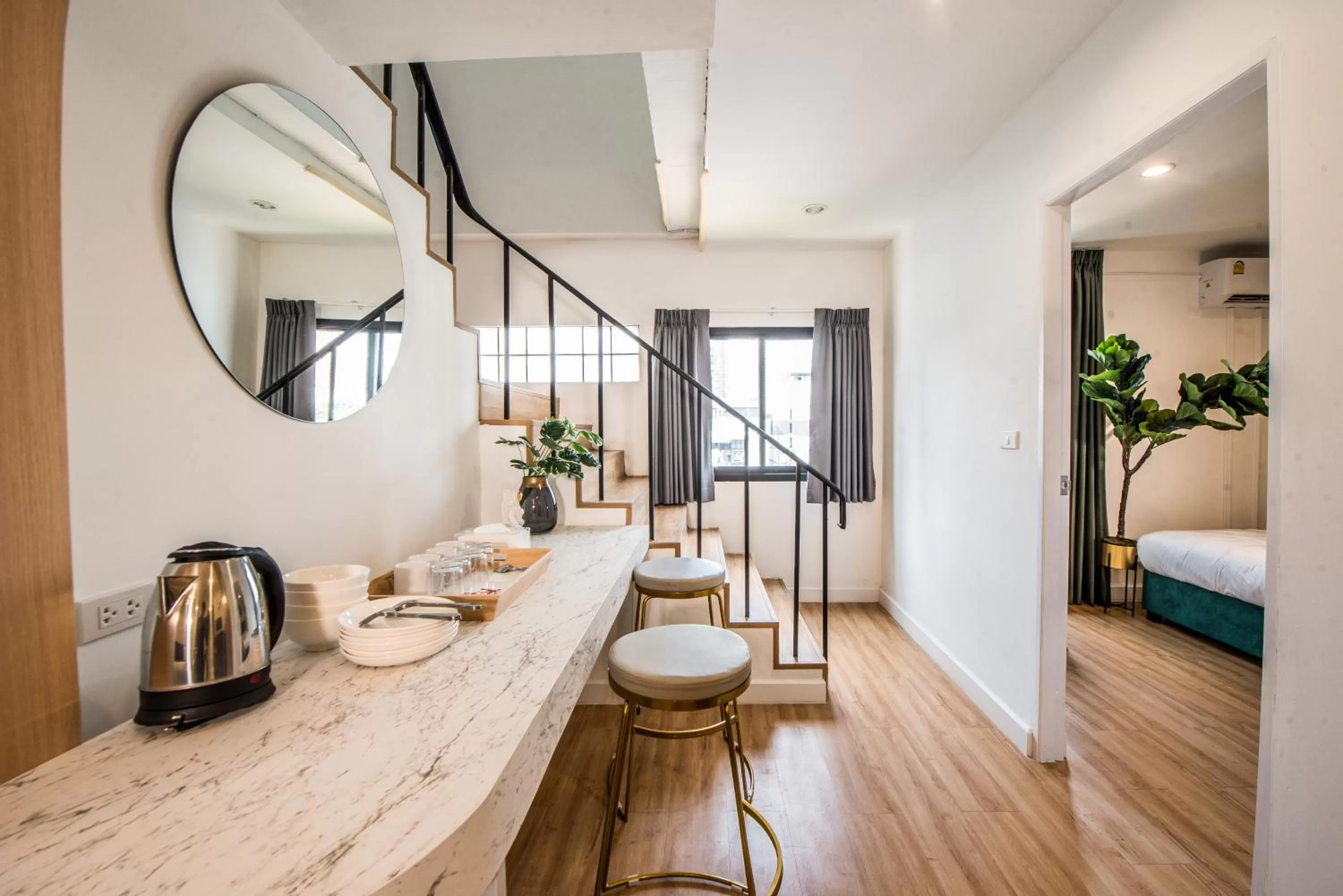 Coffee/tea facilities, Bed in Theme Boutique Hotel Bangkok