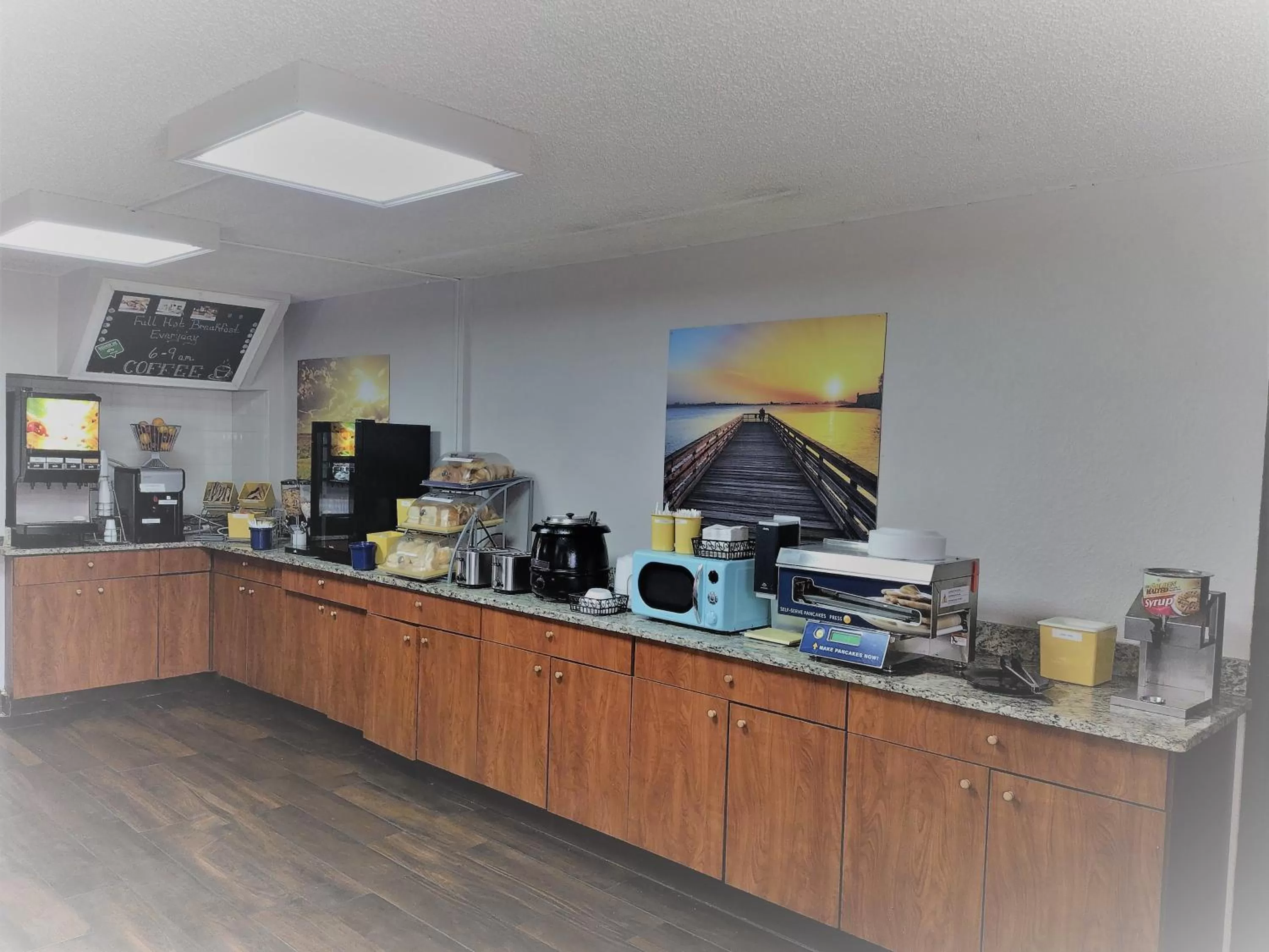 Breakfast in Days Inn by Wyndham Wildwood I-75