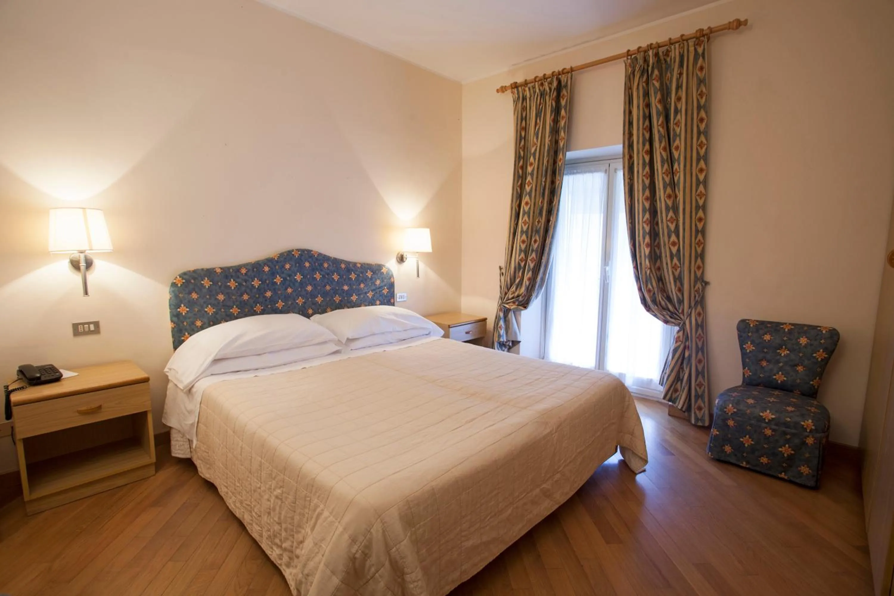 Bed in Hotel Dei Fiori Restaurant - Meeting & Spa