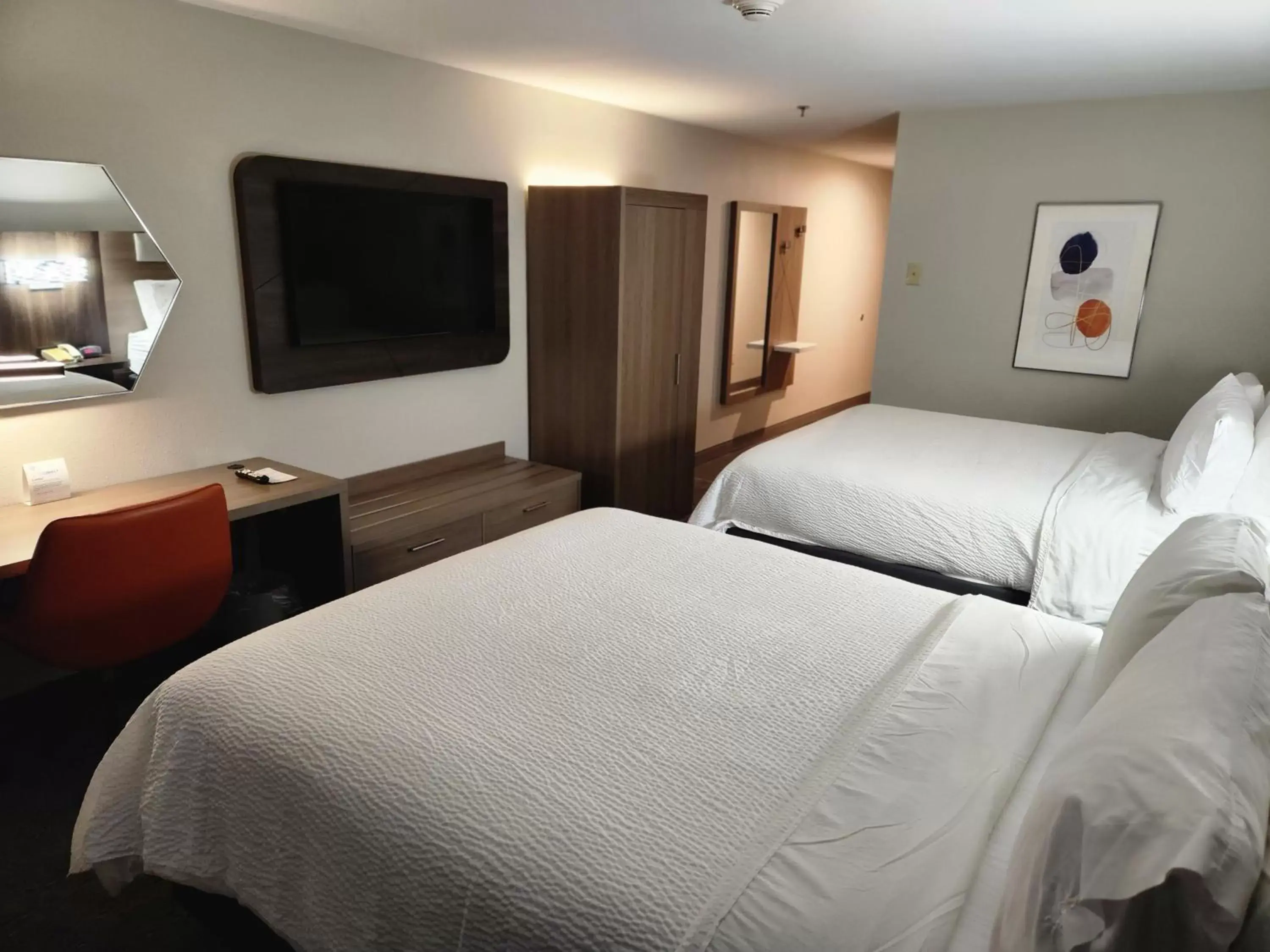 Standard Room in Holiday Inn Express & Suites Perry, an IHG Hotel Standard Room in Holiday Inn Express & Suites Perry, an IHG Hotel