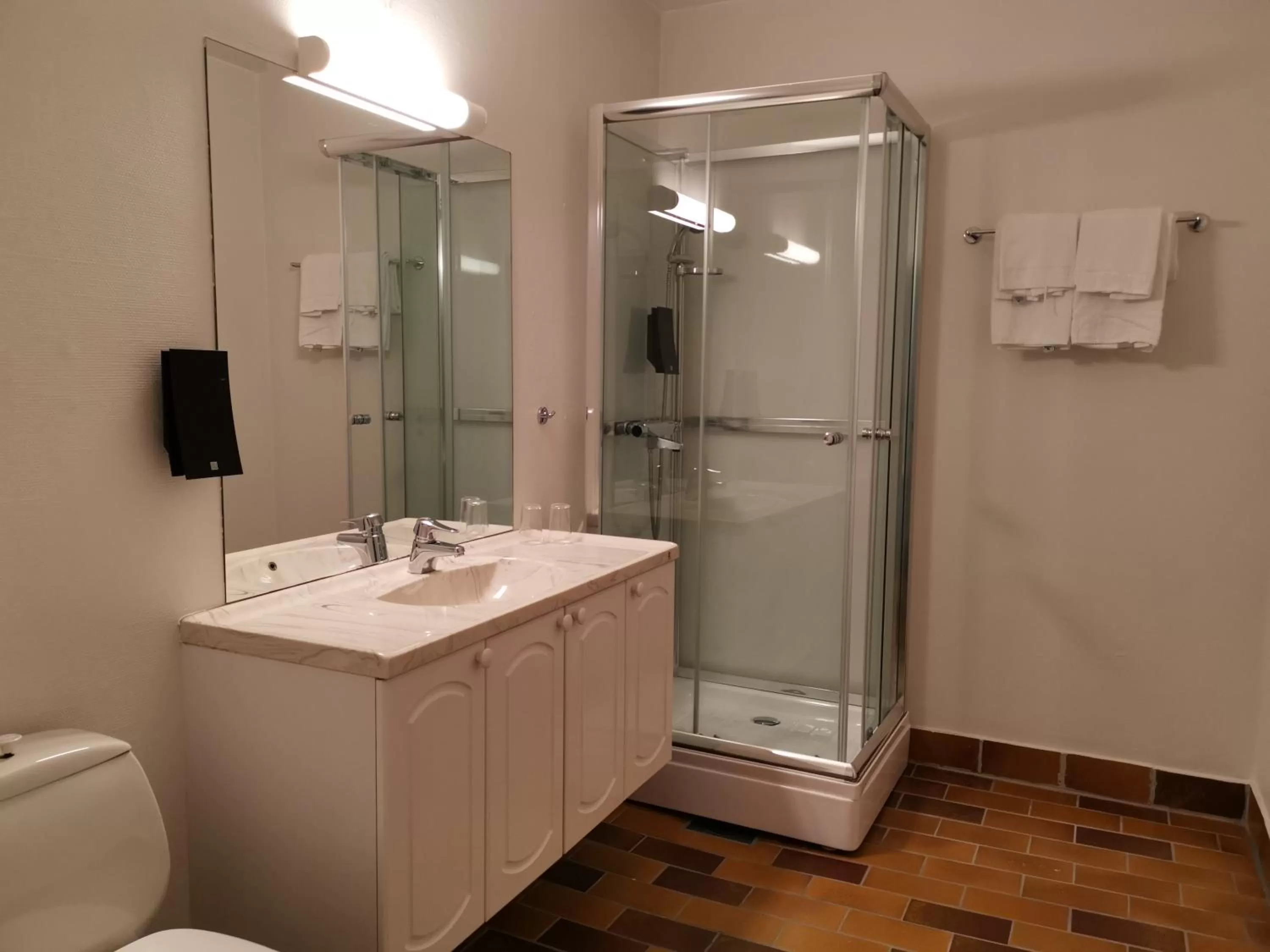 Toilet in Førde Hotel - Unike Hoteller