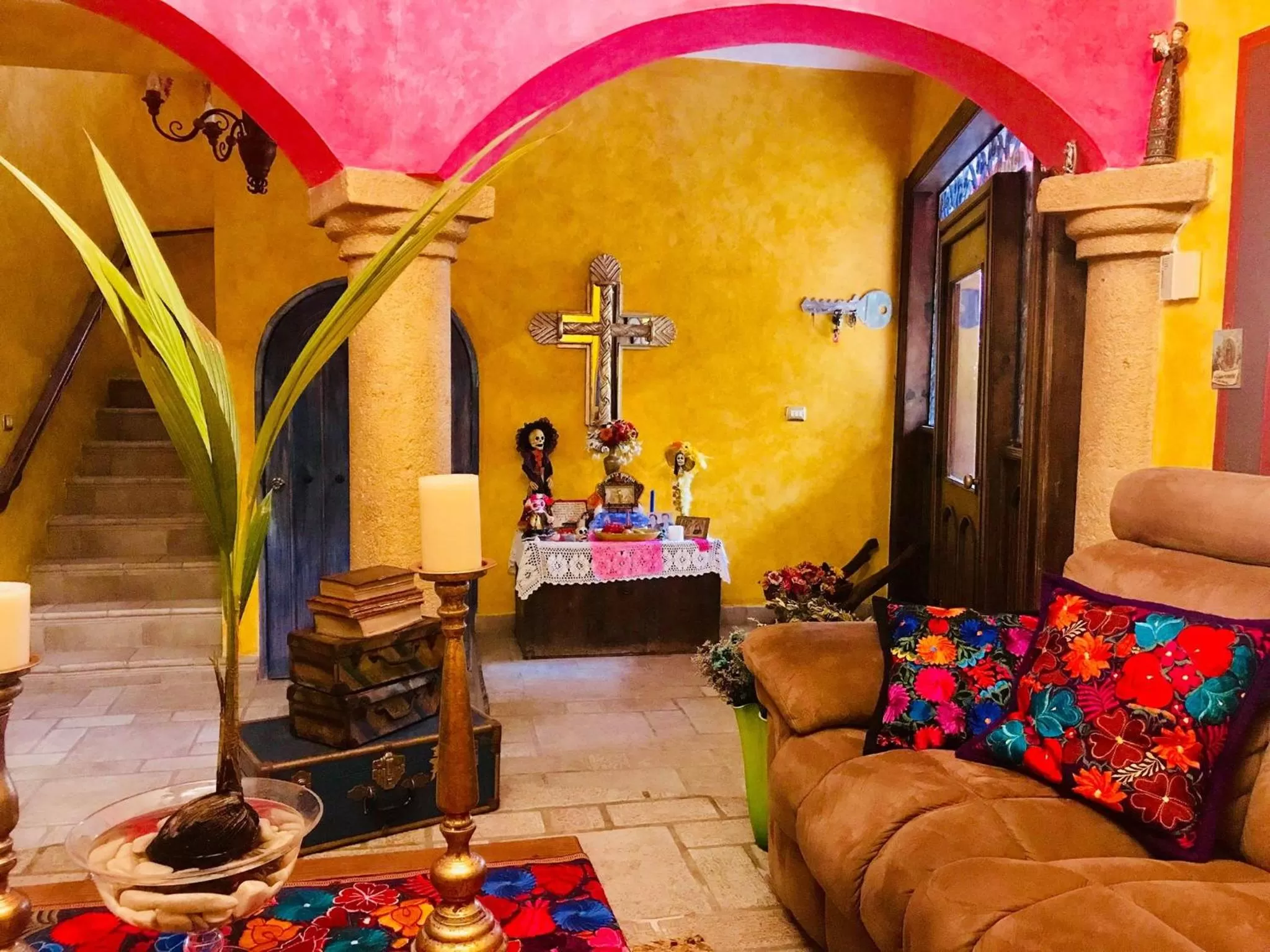 Communal lounge/ TV room in Hacienda Boutique B&B and Spa Solo Adultos