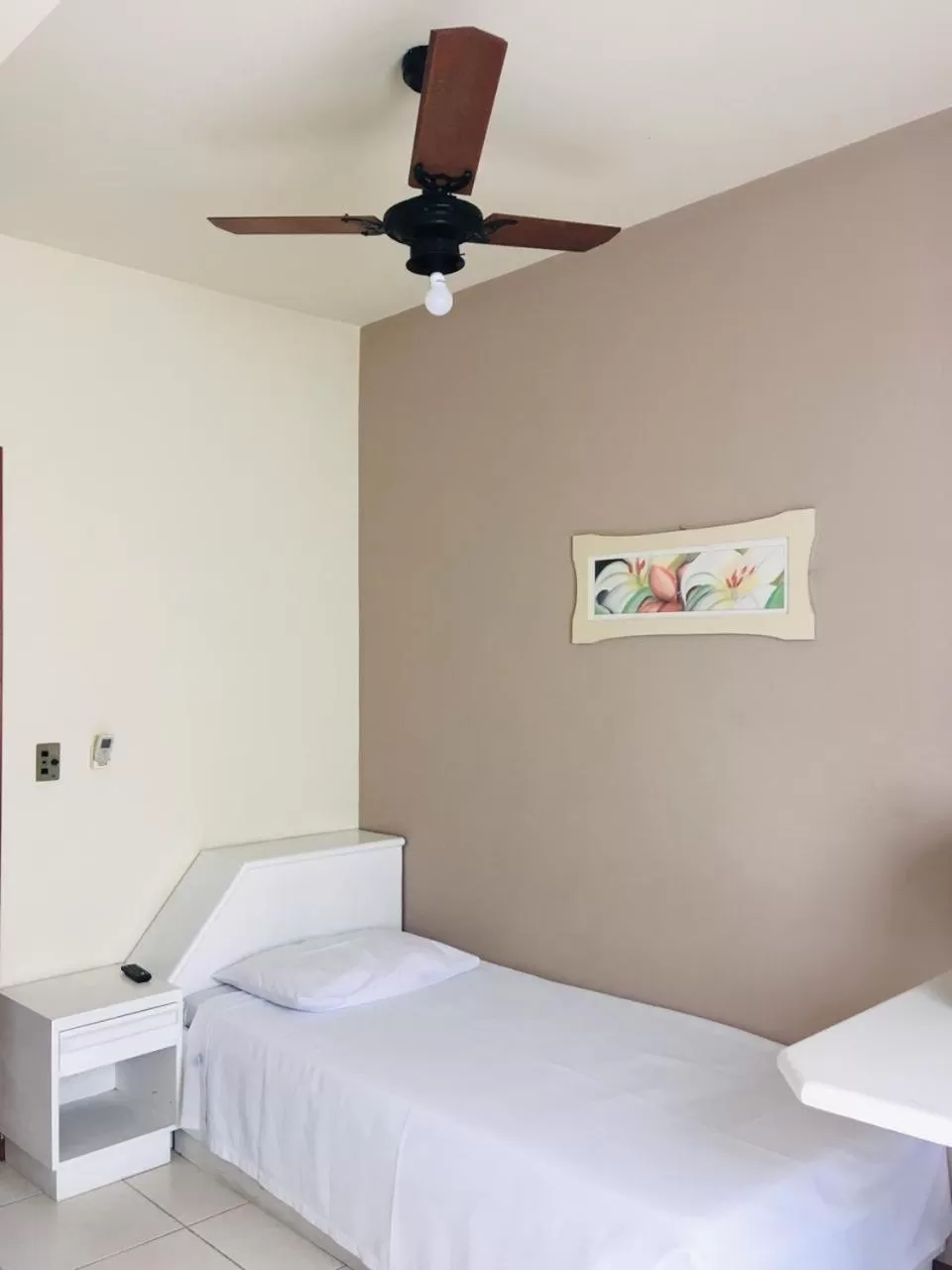 Bedroom, Bed in Hotel Cambirela