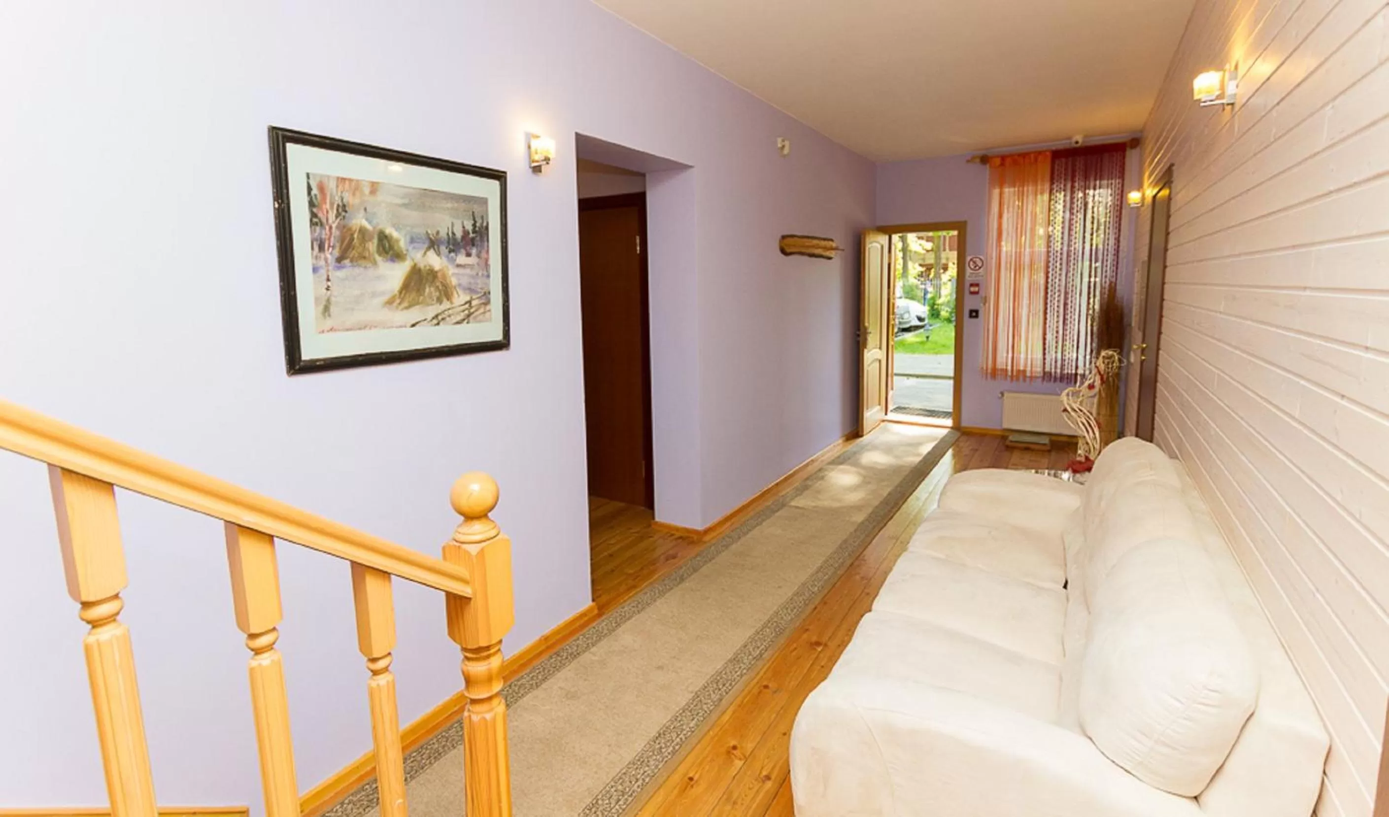 Facade/entrance in Sunset Hotel