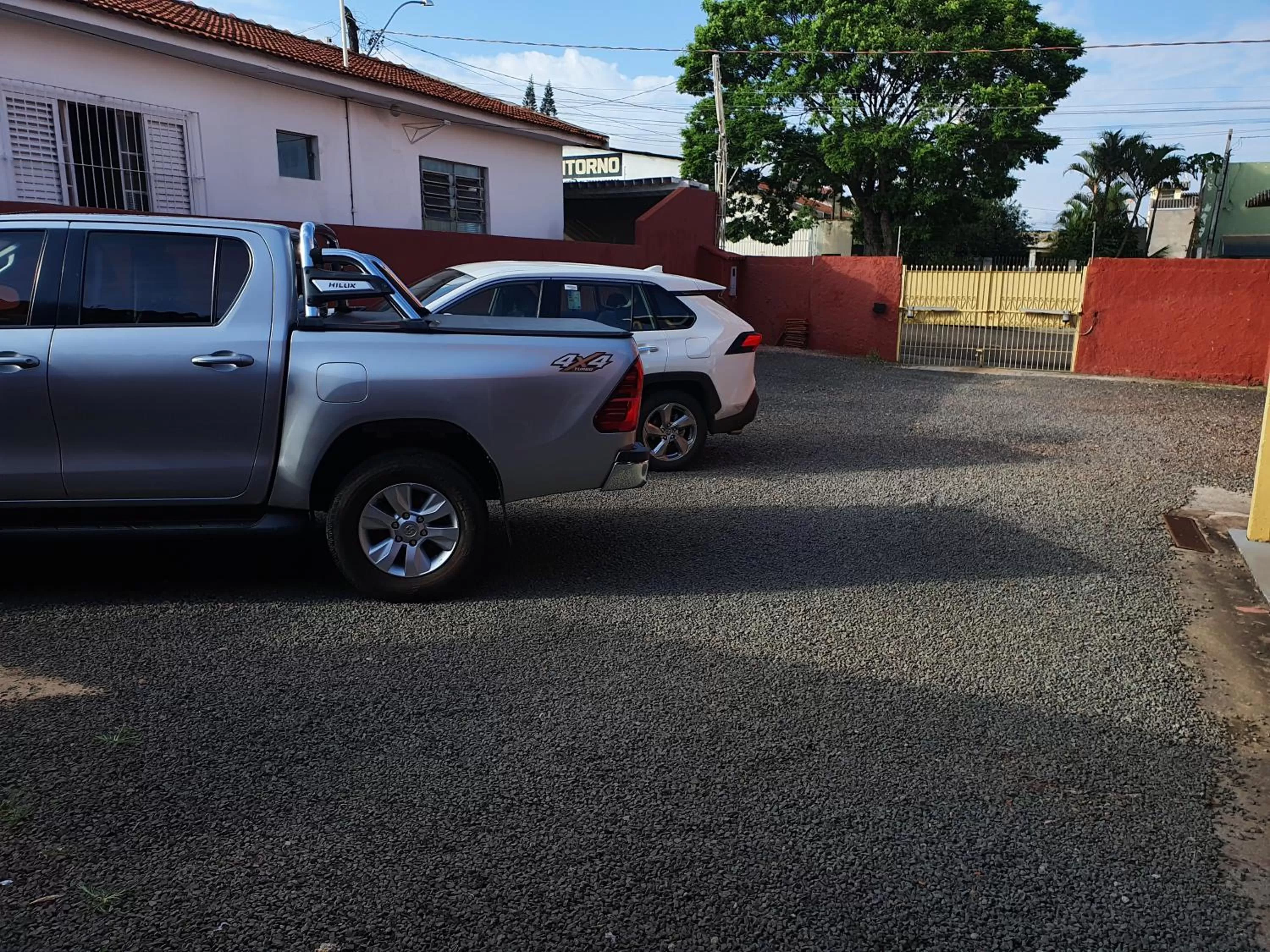 Parking, Property Building in Hotel Sta Mônica Marília