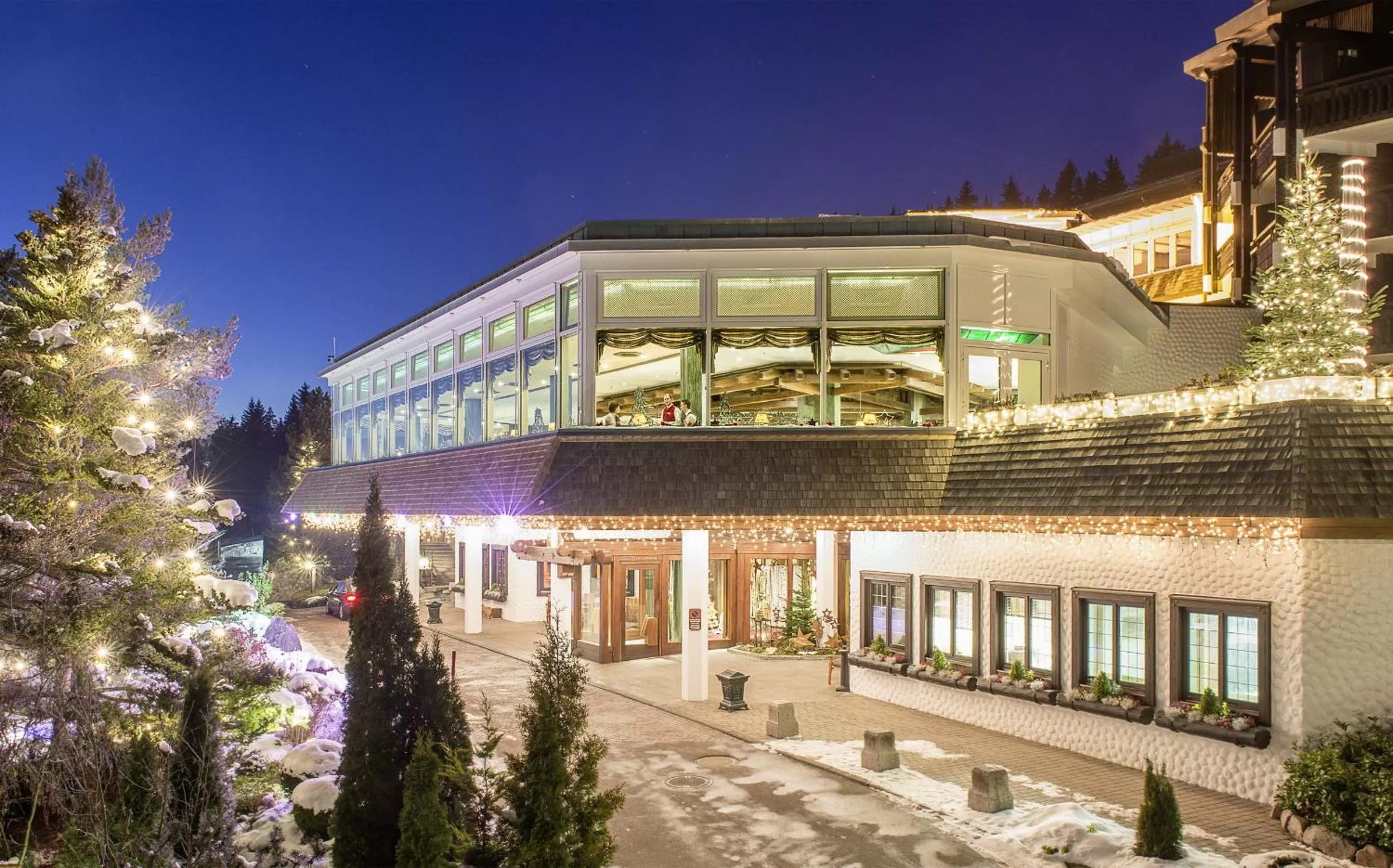 Facade/entrance in Hotel Vier Jahreszeiten am Schluchsee