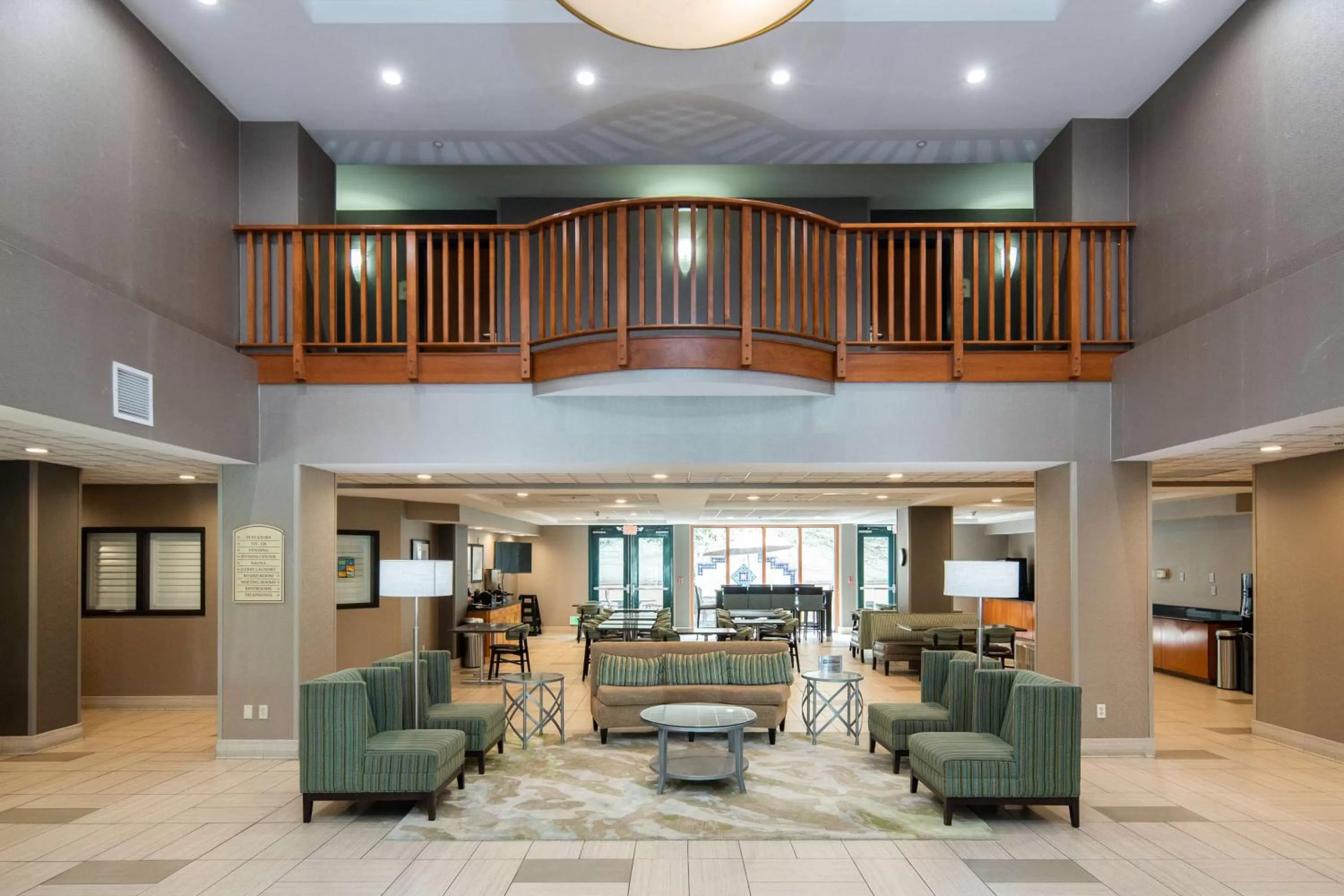 Lobby or reception in Best Western Inn & Suites San Mateo - San Francisco Airport