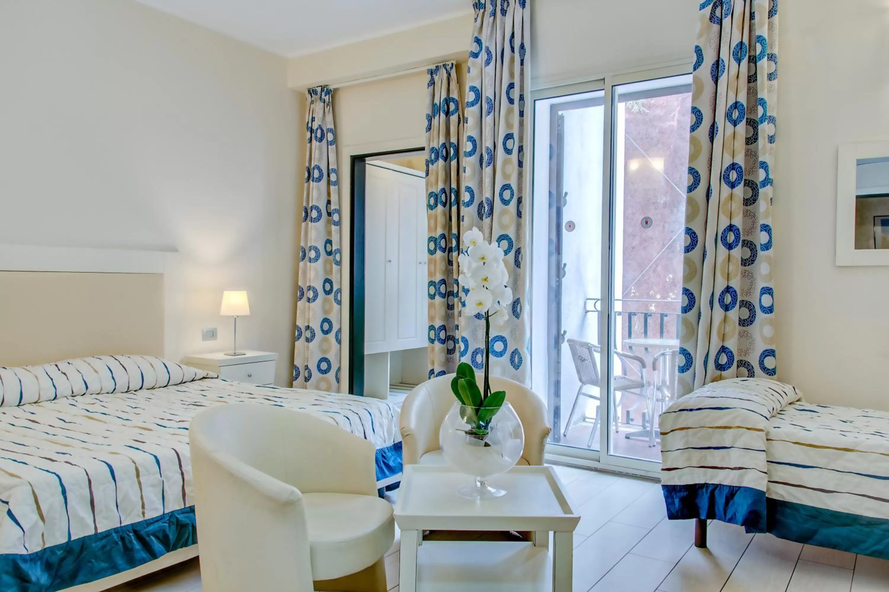 Triple Room with Sea View in Hotel Ariston and Palazzo Santa Caterina