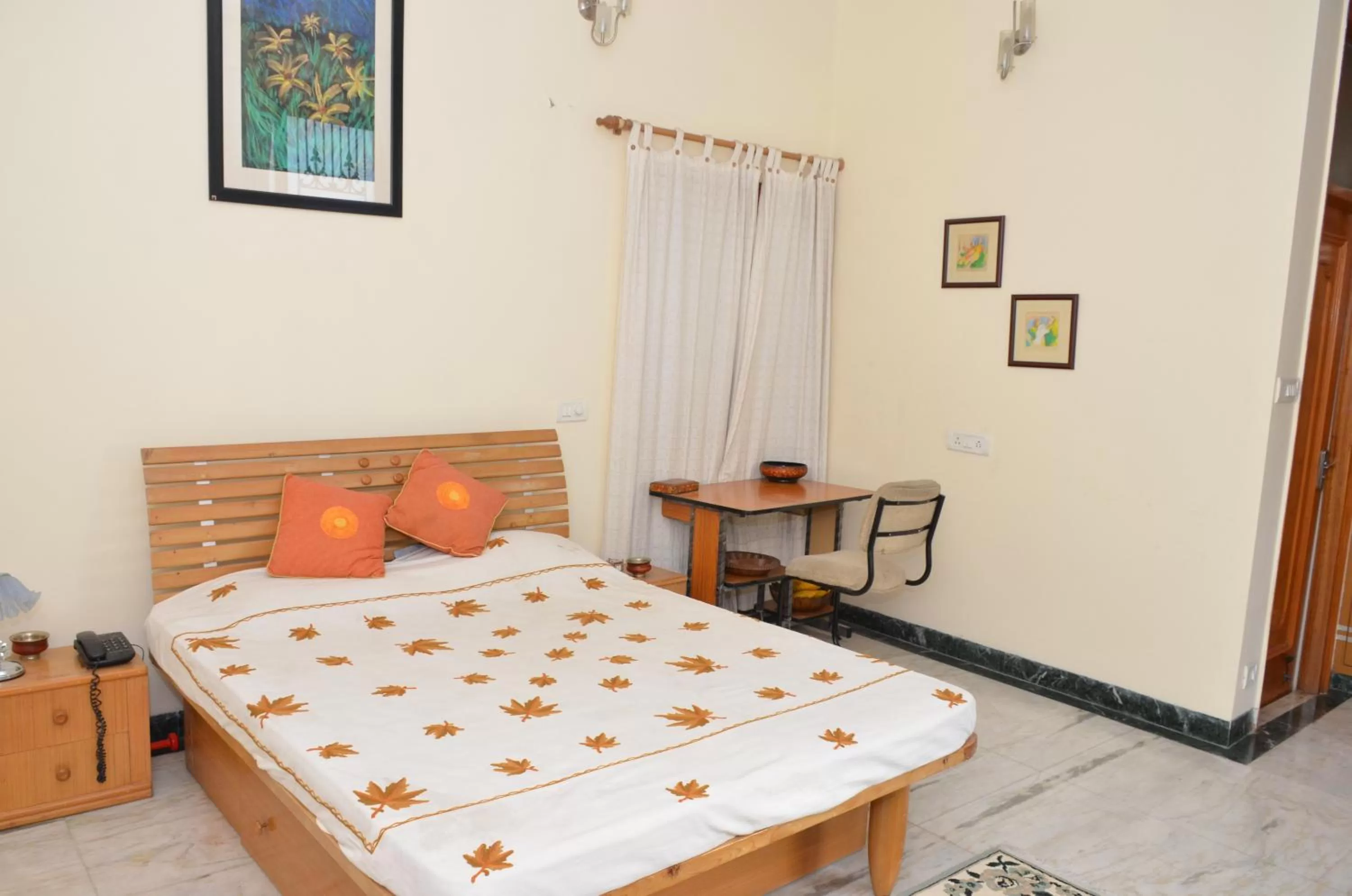 Photo of the whole room, Bed in Sandy's Homestay