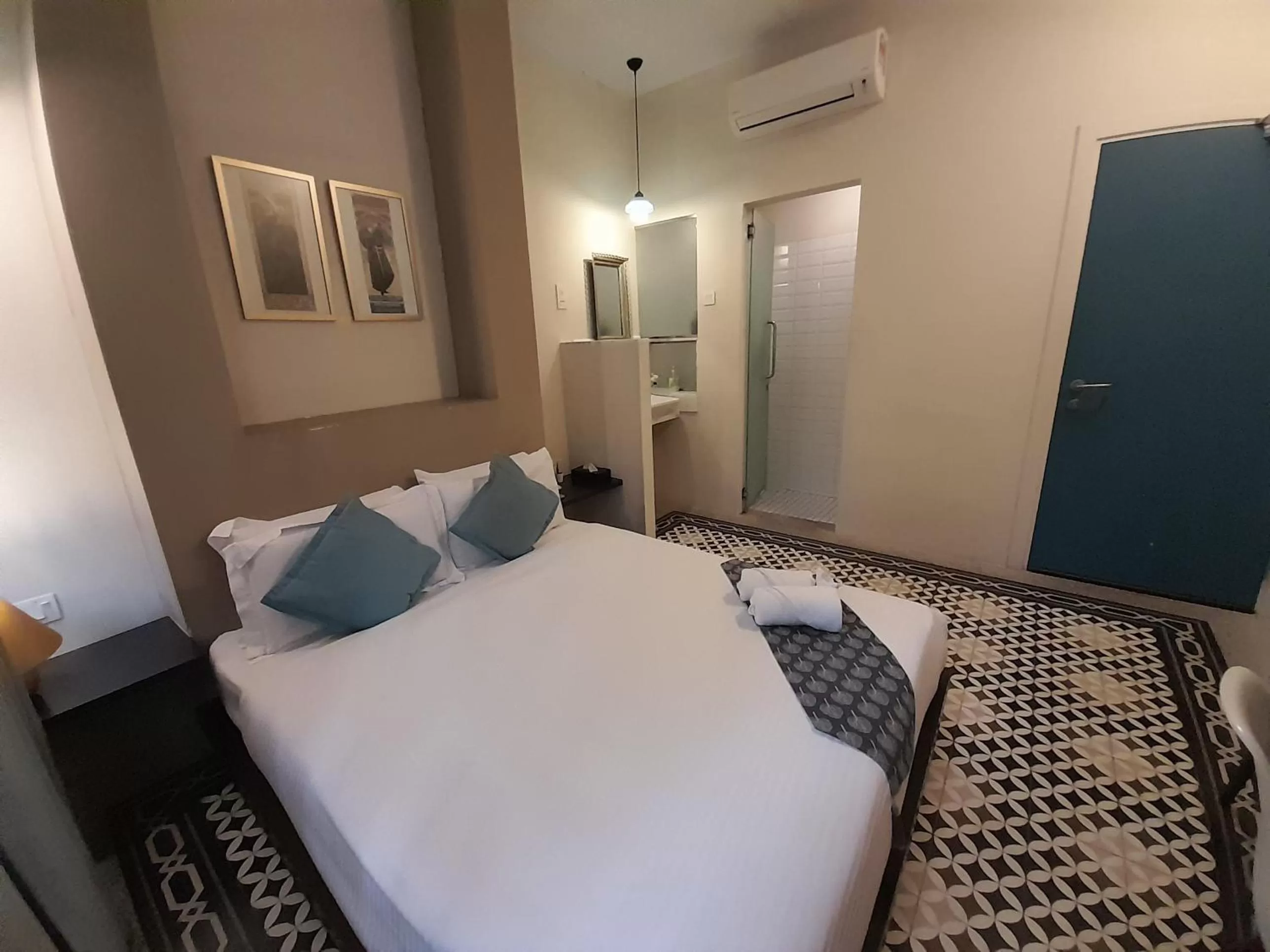 Bedroom, Bed in Spices Hotel