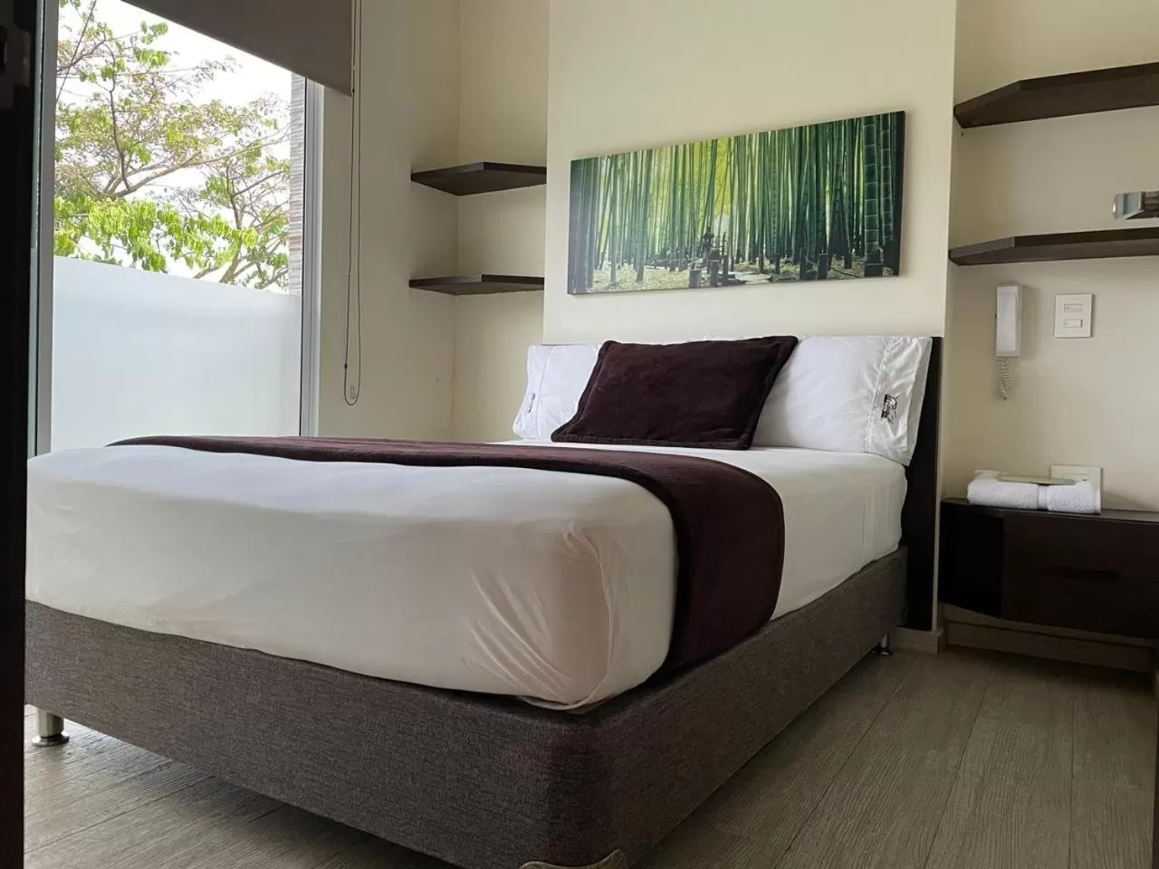 Bed in Hotel Via Principal I