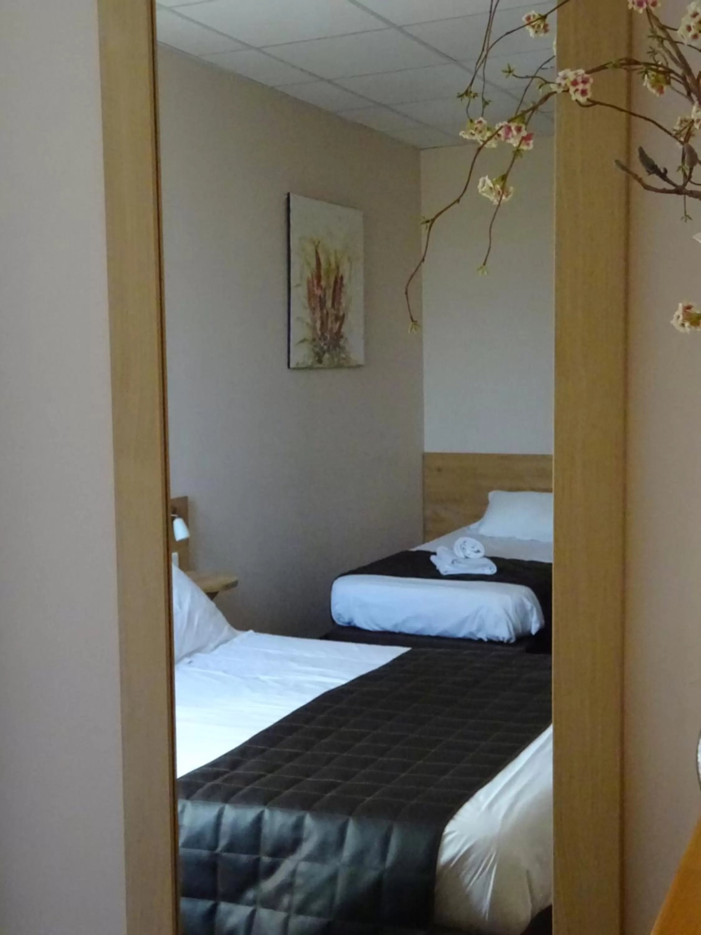 Bedroom, Bed in Hotel Restaurant Le Castel Fleuri