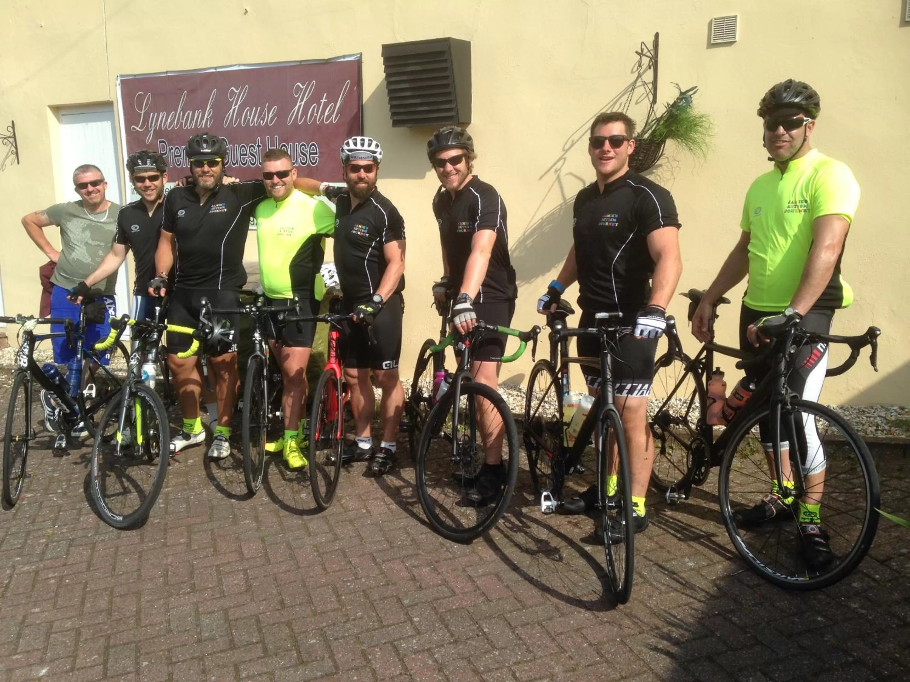 Cycling in Lynebank House Hotel, Bed & Breakfast