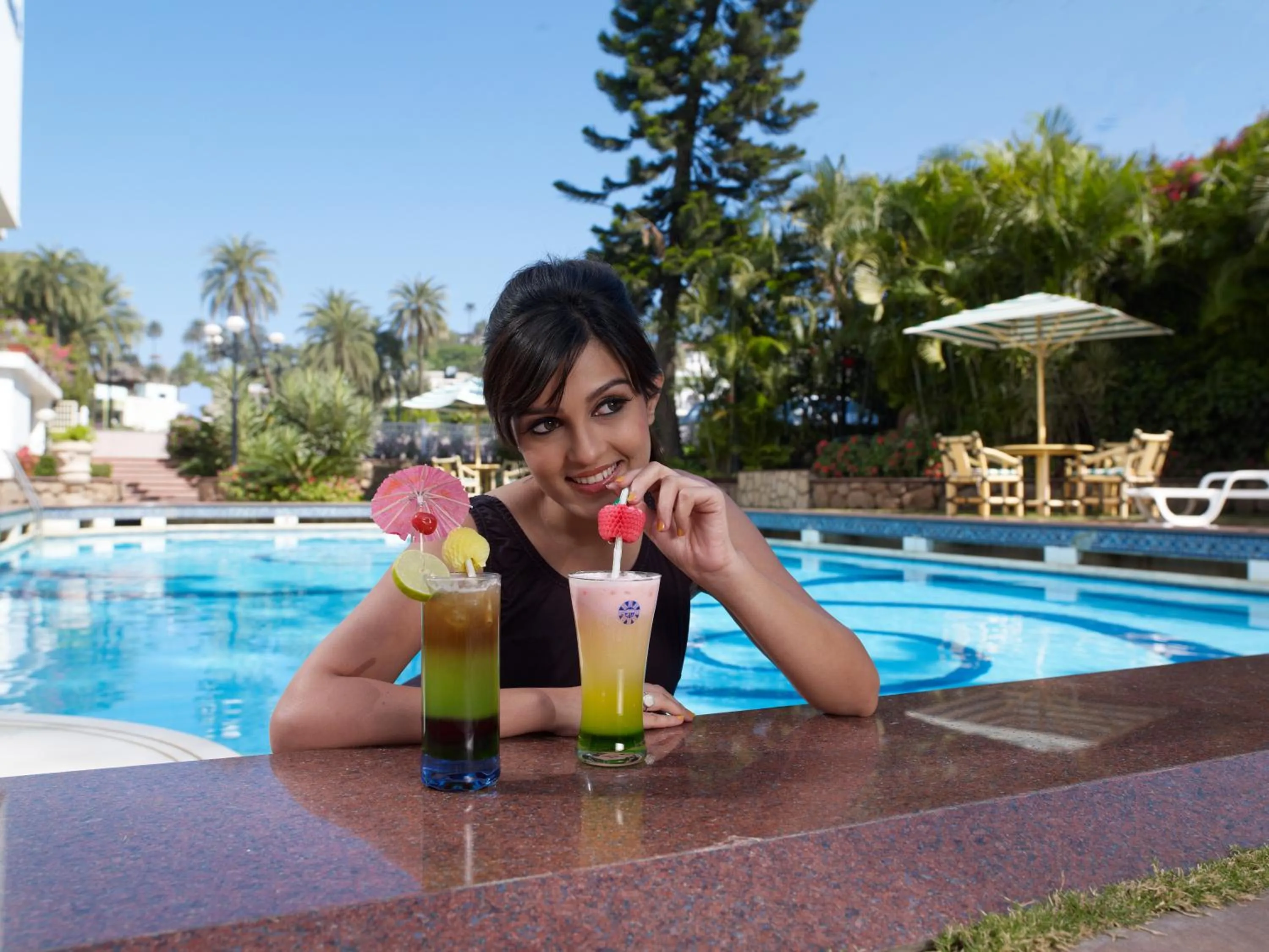 Restaurant/places to eat in Hotel Hillock