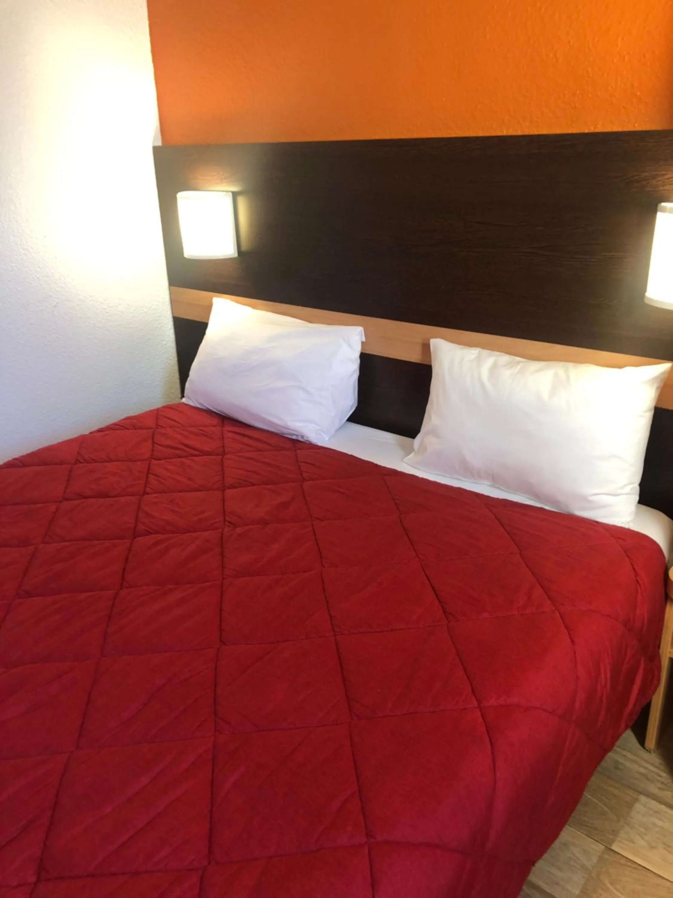 Bedroom in Premiere Classe Rungis - Orly