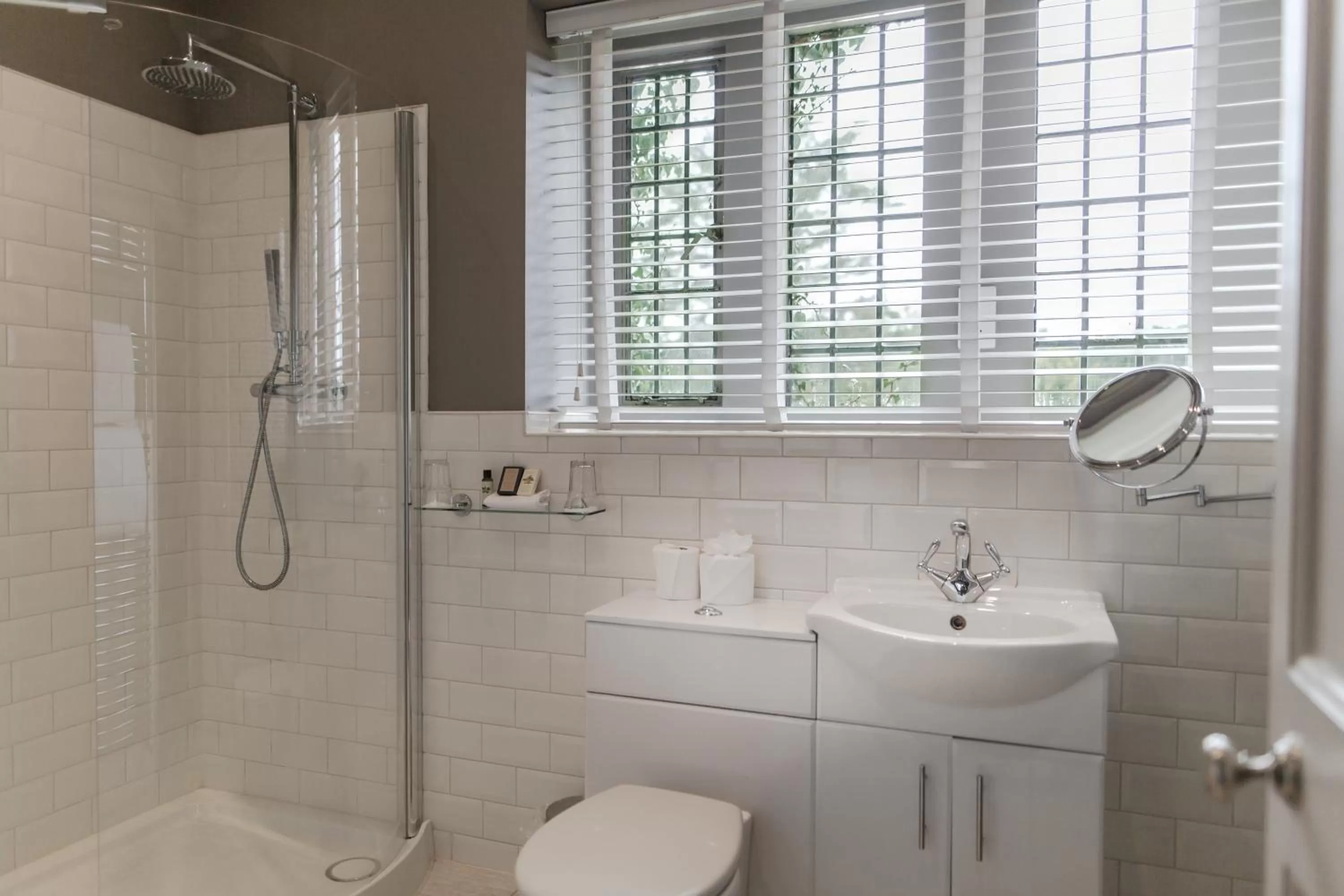 Bathroom in Abbey House Hotel