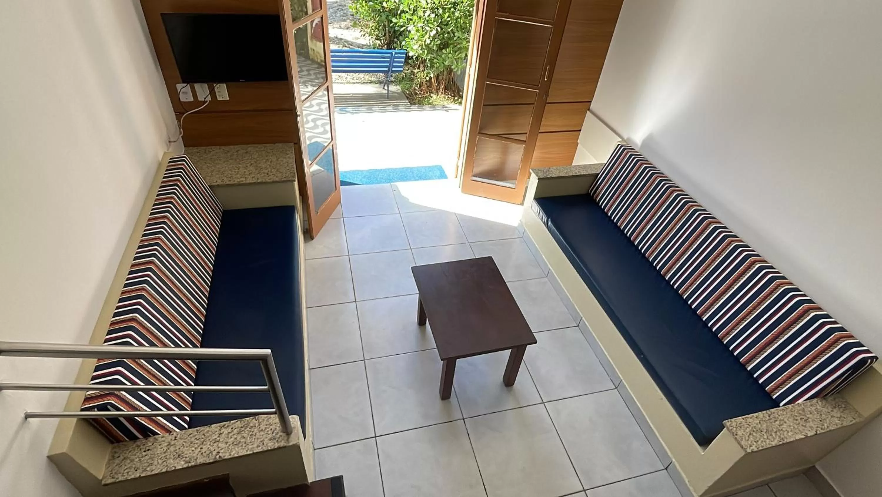 Living room, Pool View in Pousada Ilha Vitoria