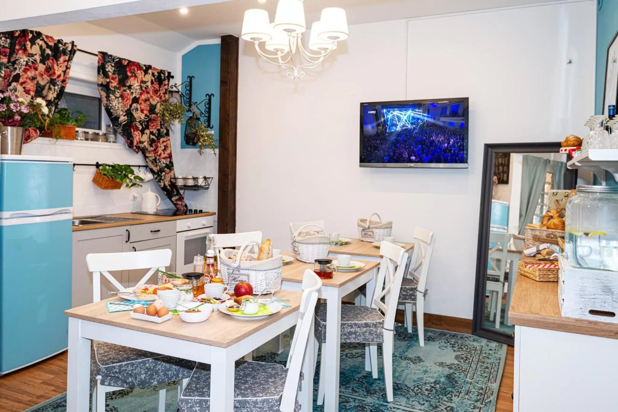 Coffee/tea facilities in Pokoje w Starej Karczmie - by Upstairs