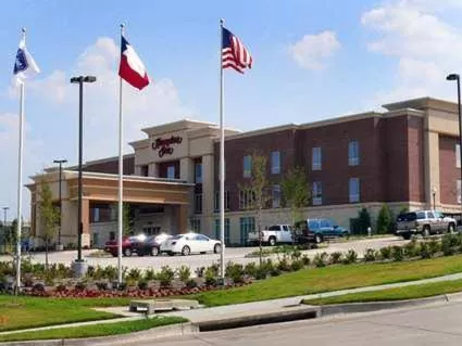 Property building in Hampton Inn Dallas-Rockwall