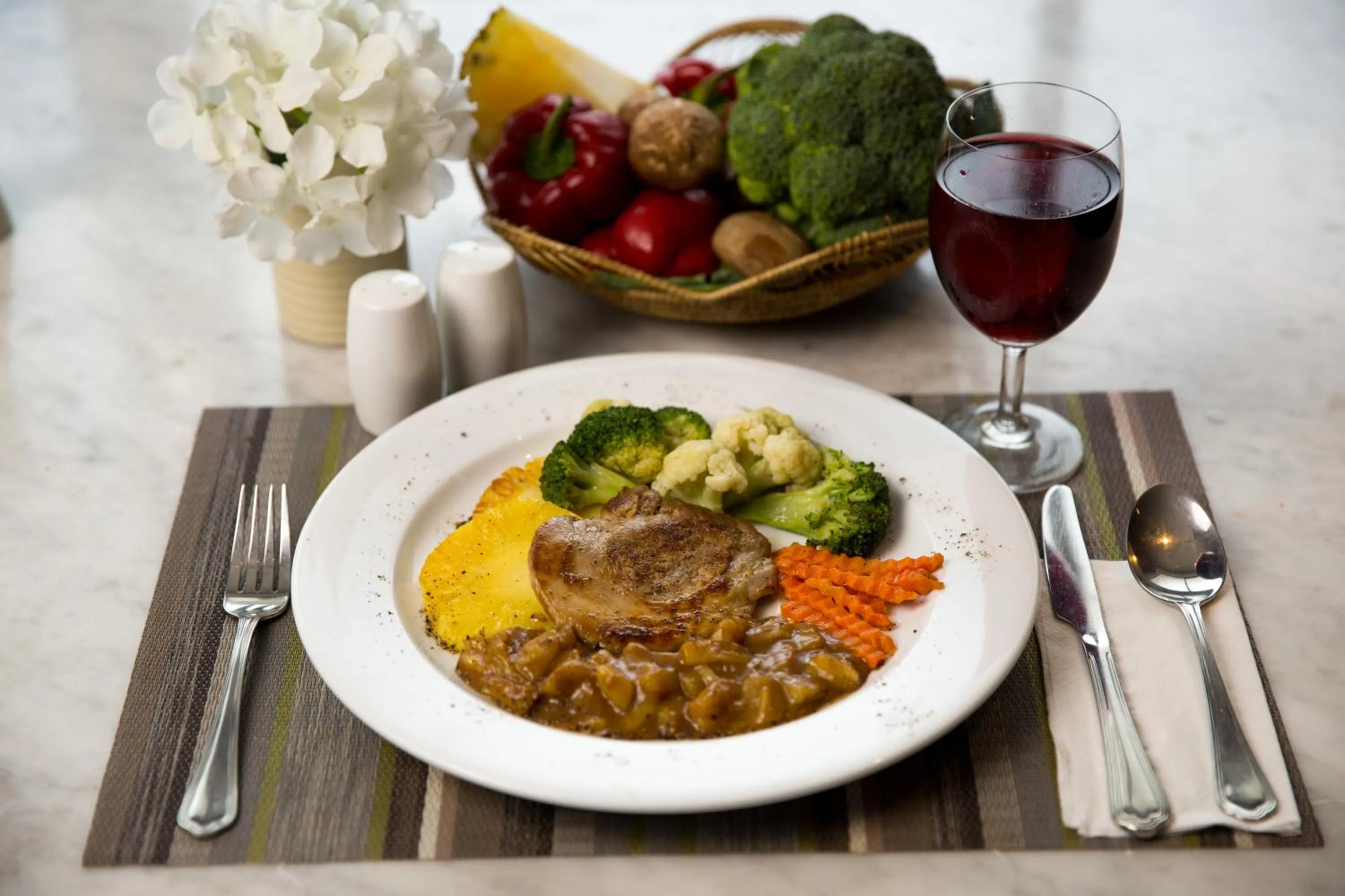 Food and drinks in The Pantip Hotel Ladprao Bangkok