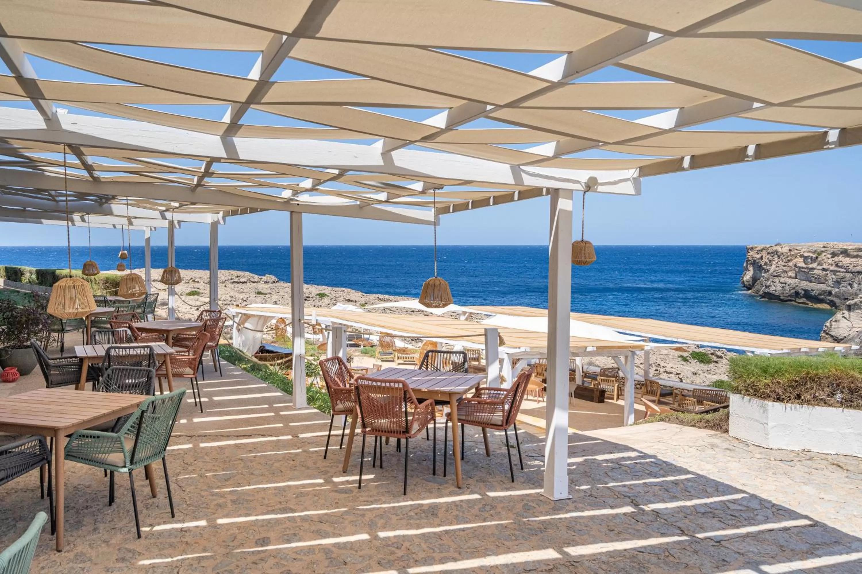 Restaurant/places to eat in VORAMAR