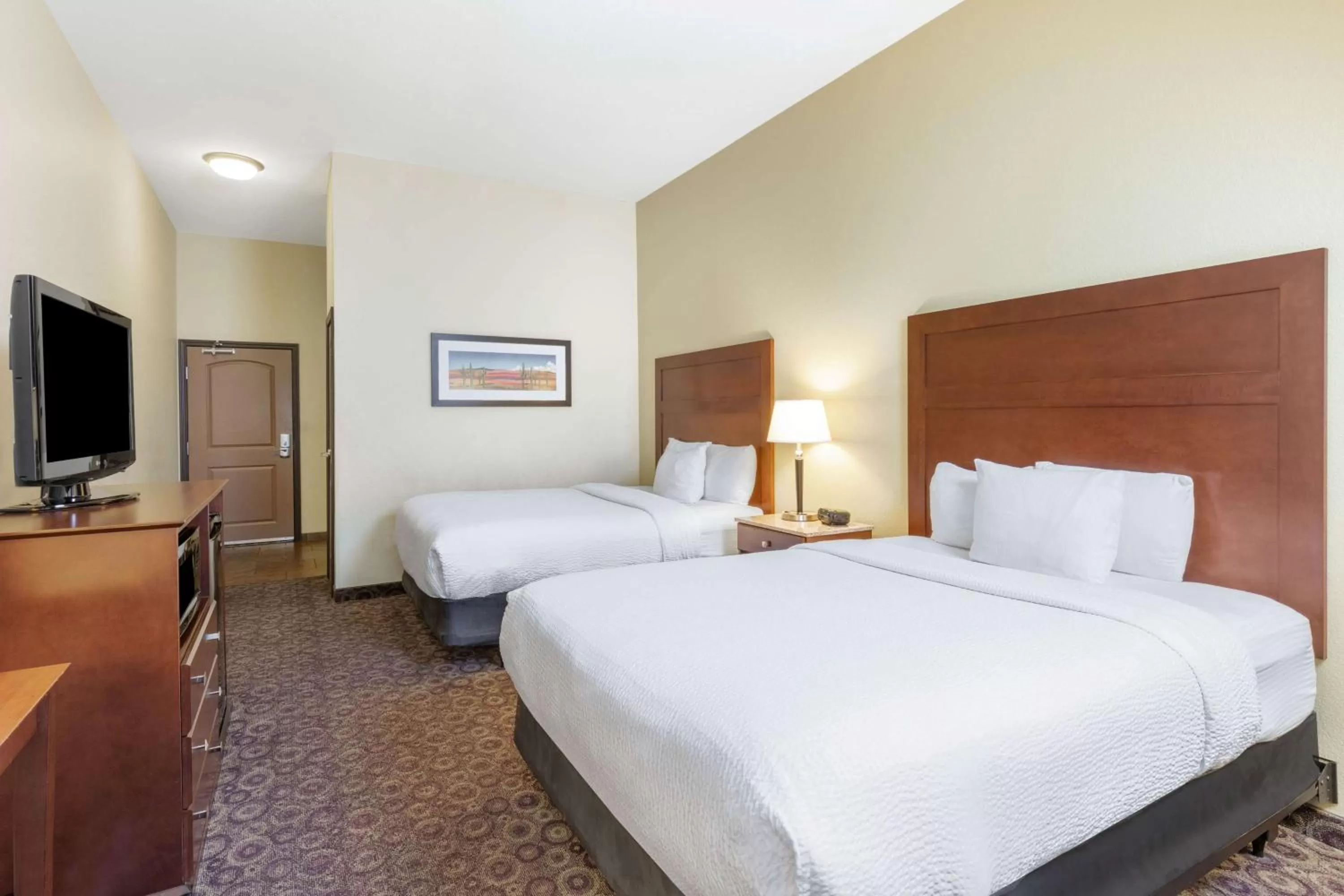 Photo of the whole room, Bed in La Quinta by Wyndham Las Vegas Airport South