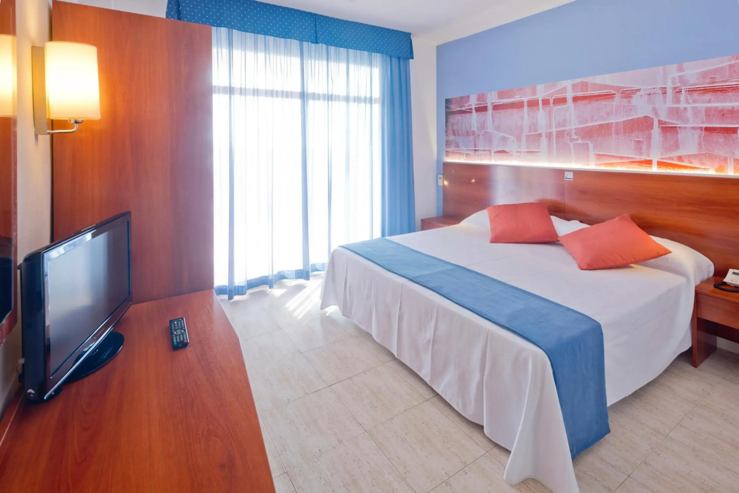Double or Twin Room with Extra Bed (2 Adults + 1 Child) in GHT S'Agaró Mar Hotel Double or Twin Room with Extra Bed (2 Adults + 1 Child) in GHT S'Agaró Mar Hotel