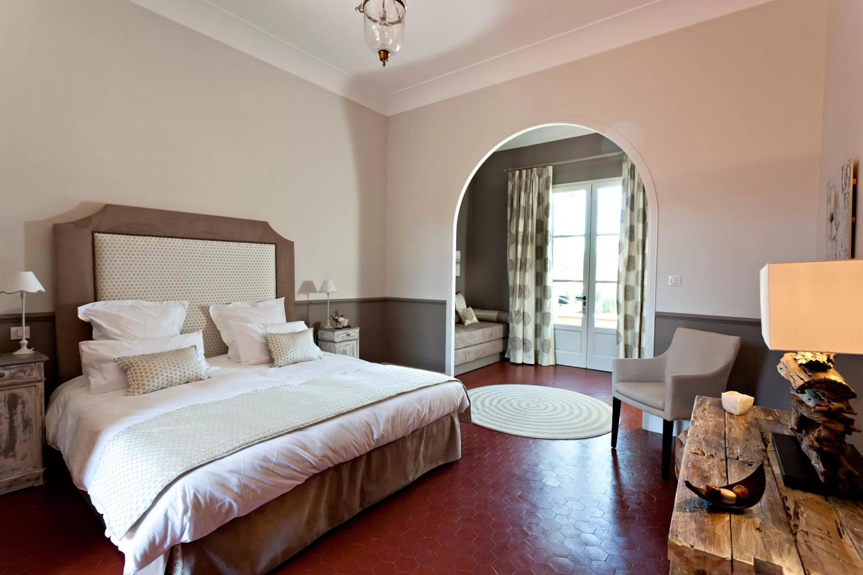 Bed in Le Mas de l'Espérance - Chambres d'hôtes de Prestige