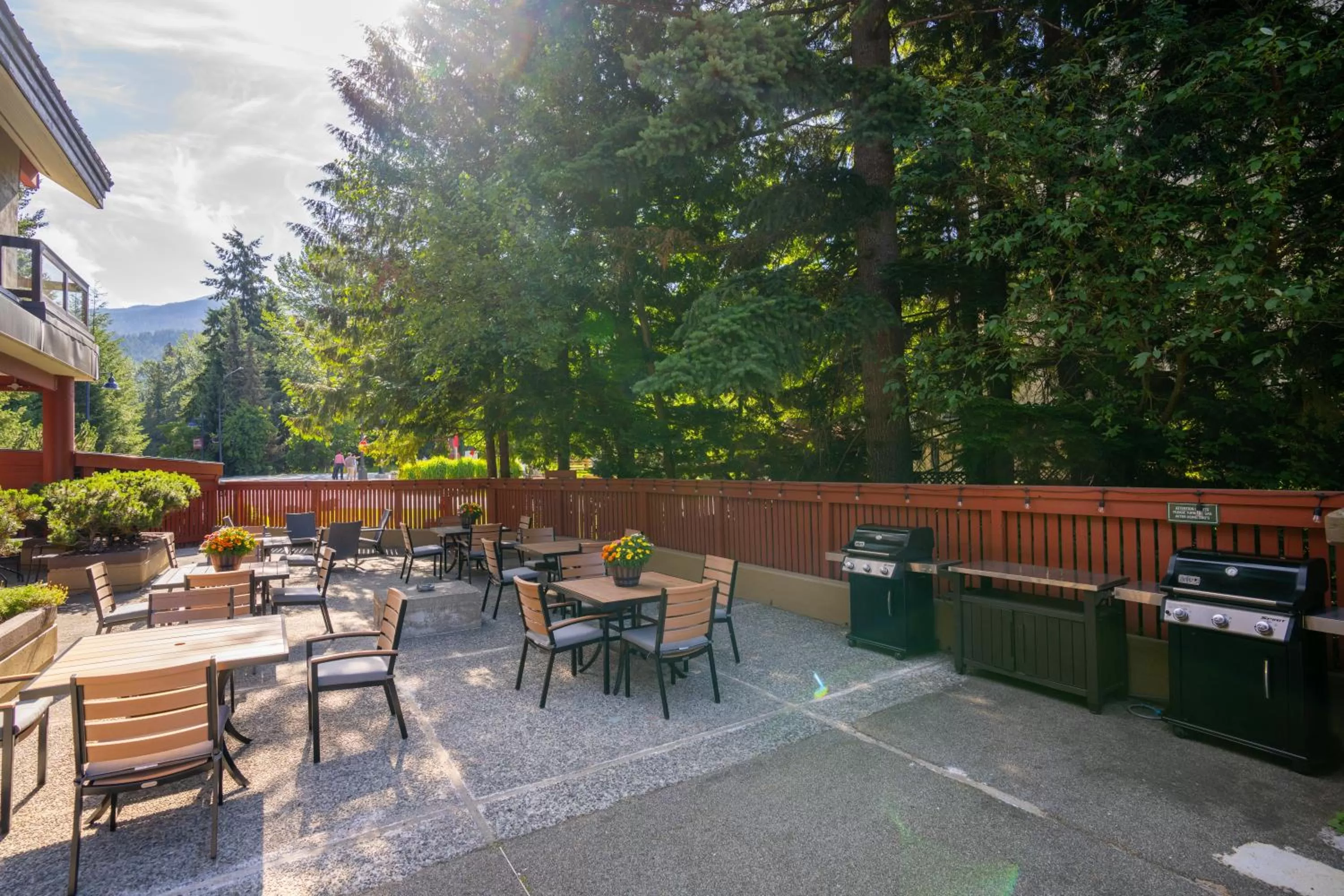BBQ facilities in Whistler Village Inn & Suites