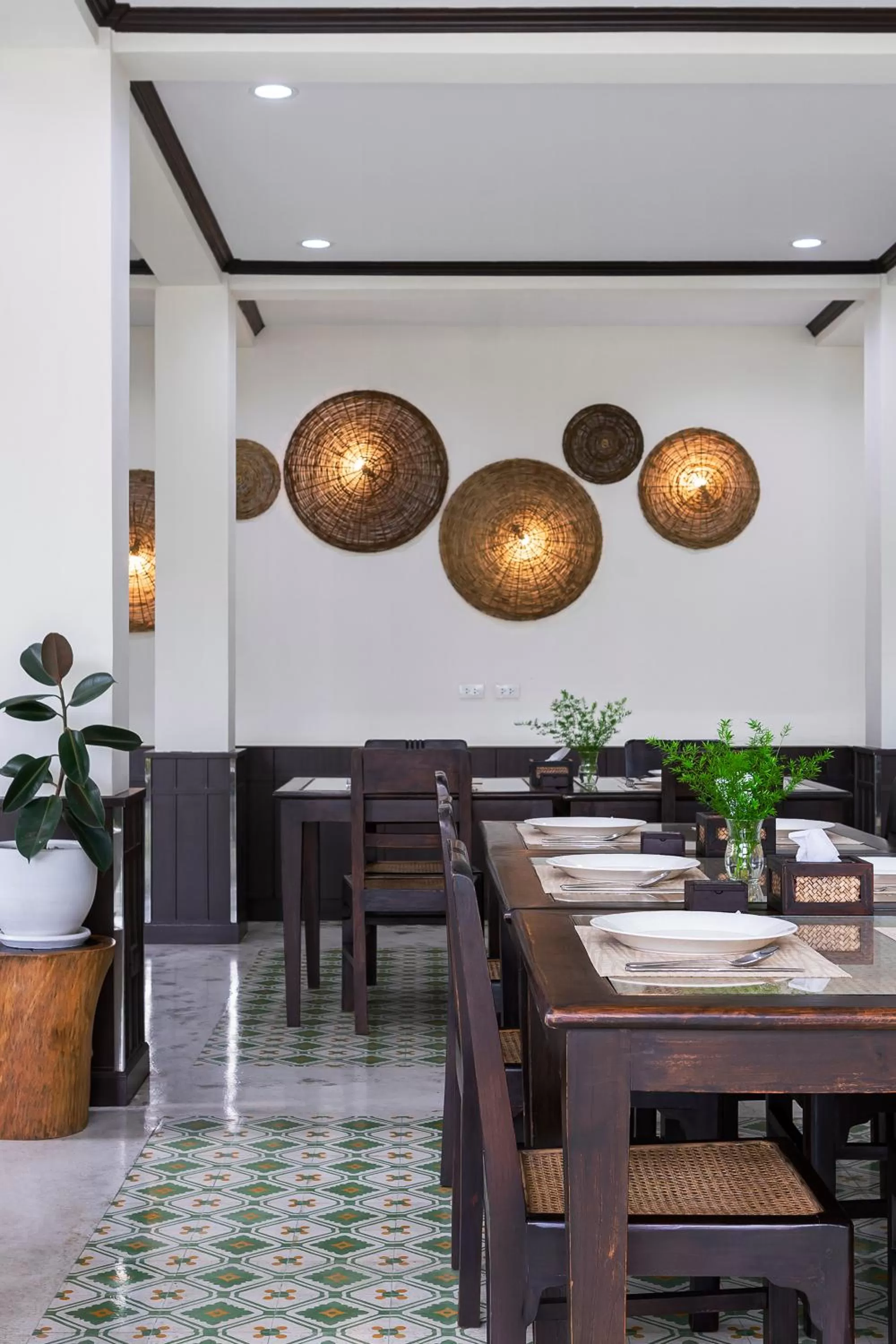 Restaurant/places to eat in Ratchapruek Lanna Boutique