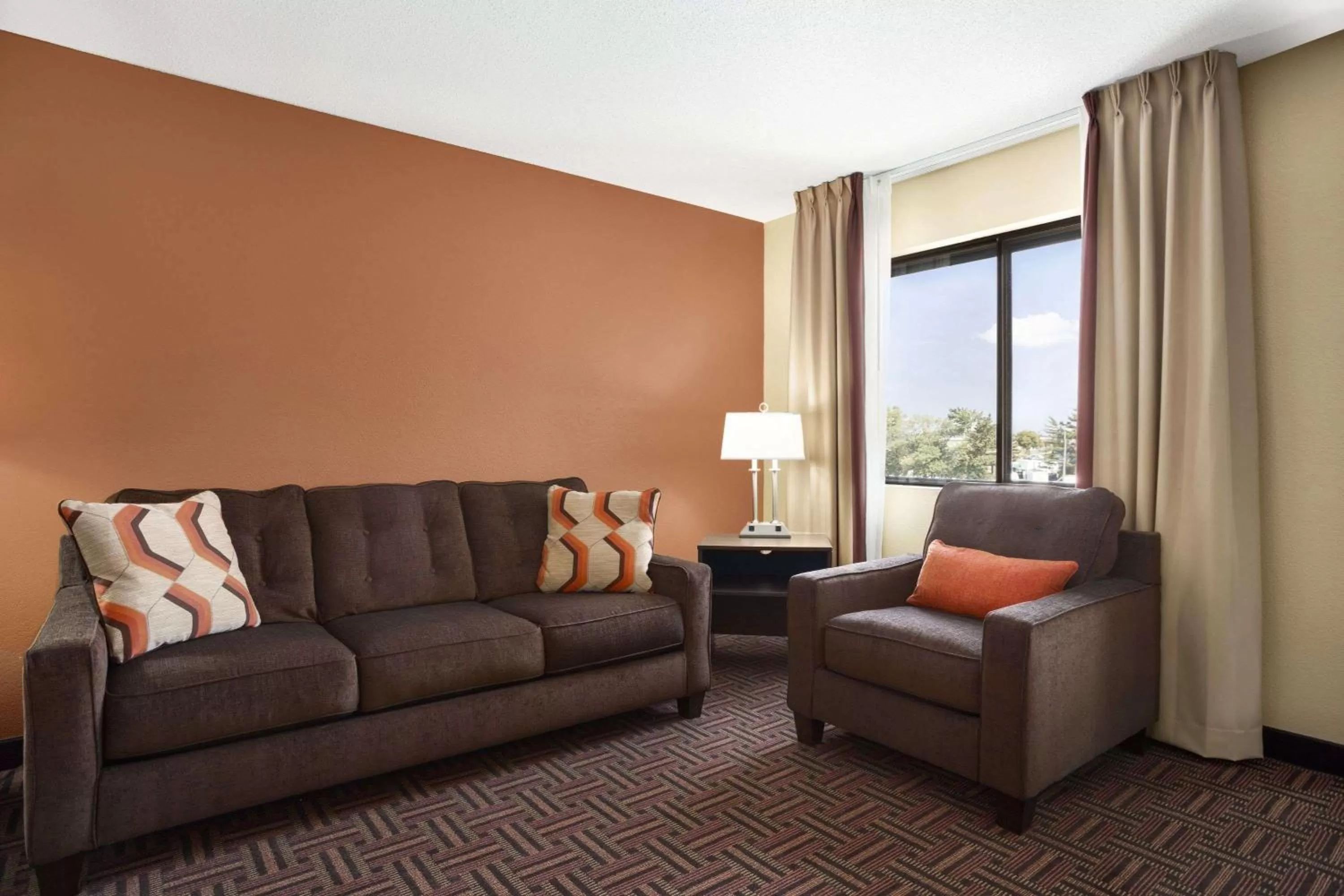 Photo of the whole room in Super 8 by Wyndham Carbondale