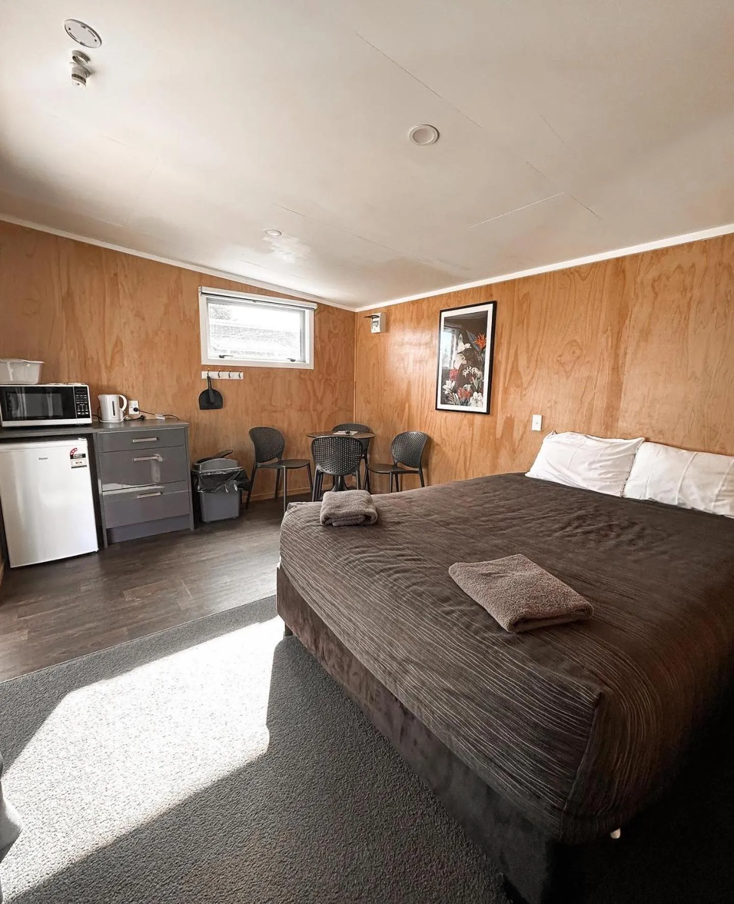 Bed in Parklands Motorlodge & Holiday Park