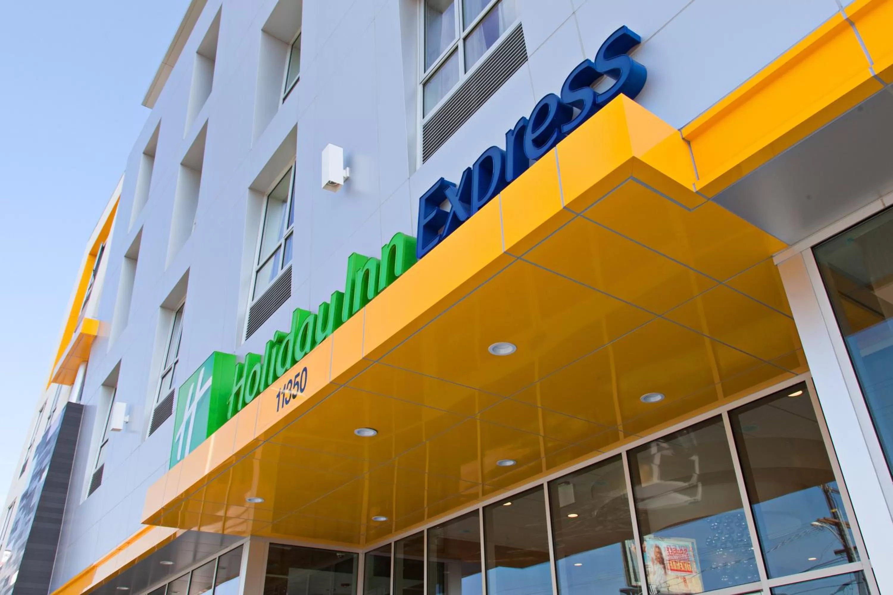 Property building in Holiday Inn Express North Hollywood - Burbank Area, an IHG Hotel