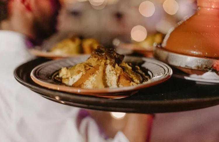 Restaurant/places to eat in Fellah Hotel