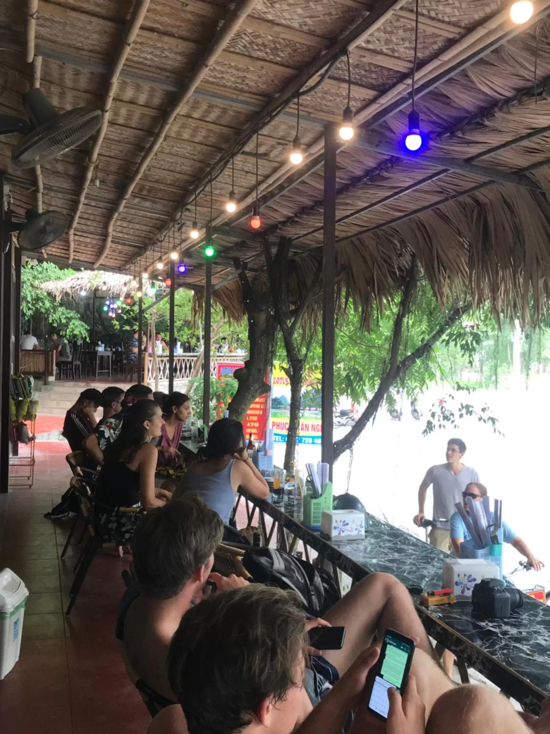 Restaurant/places to eat in Trang An Lotus Lake Homestay