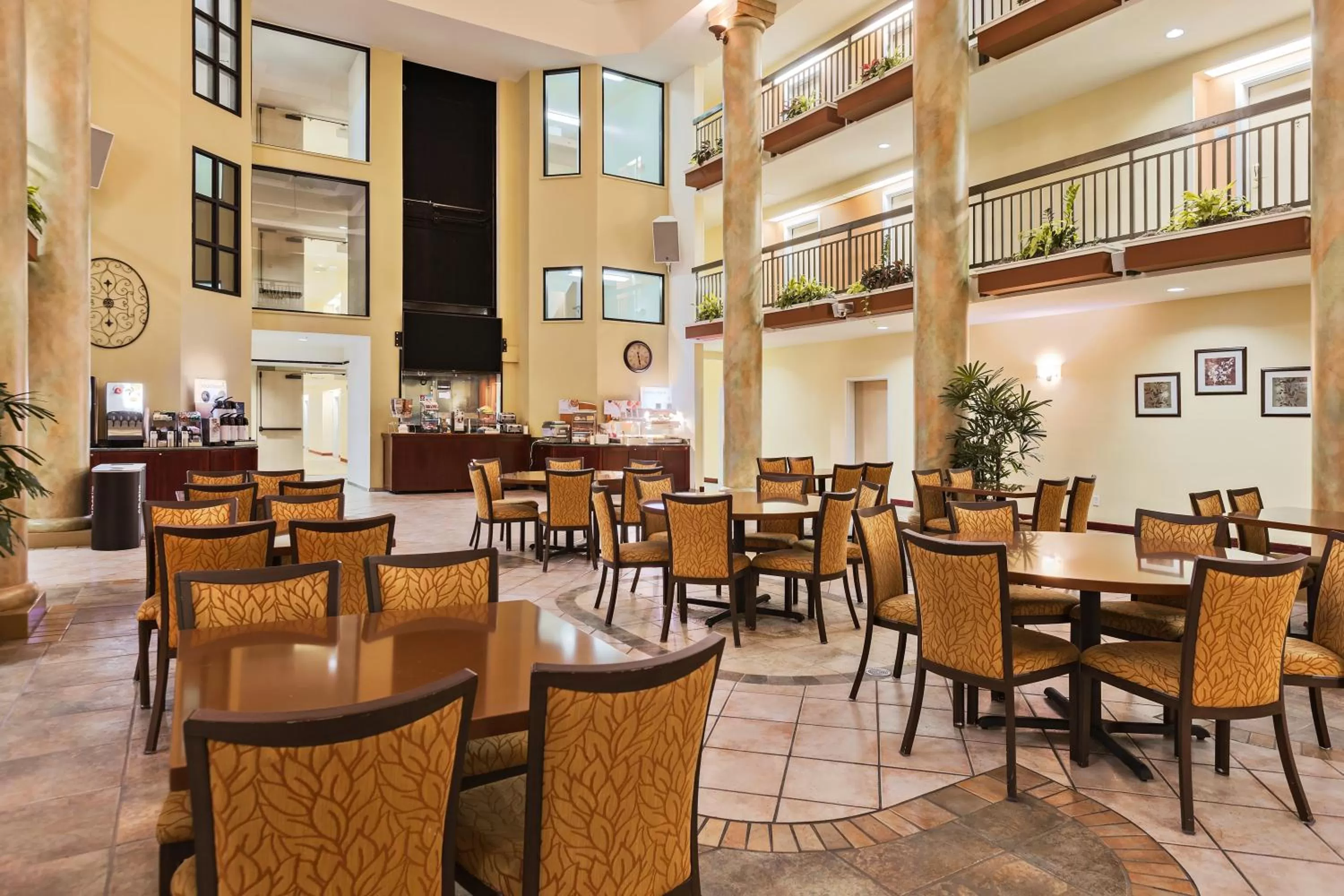Breakfast in Holiday Inn Express Hotel & Suites San Jose-Morgan Hill by IHG