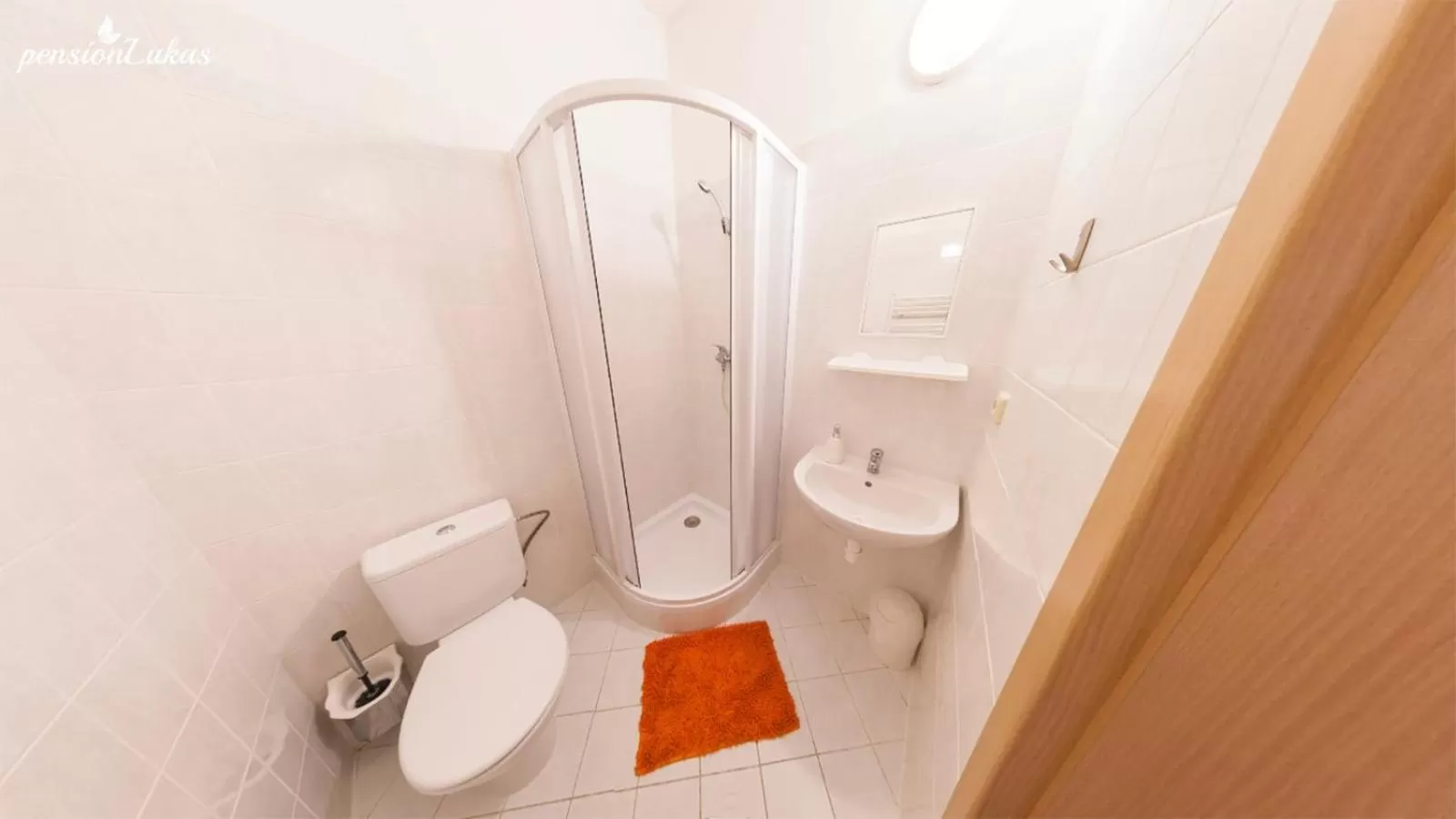 Shower in Pension Lukas