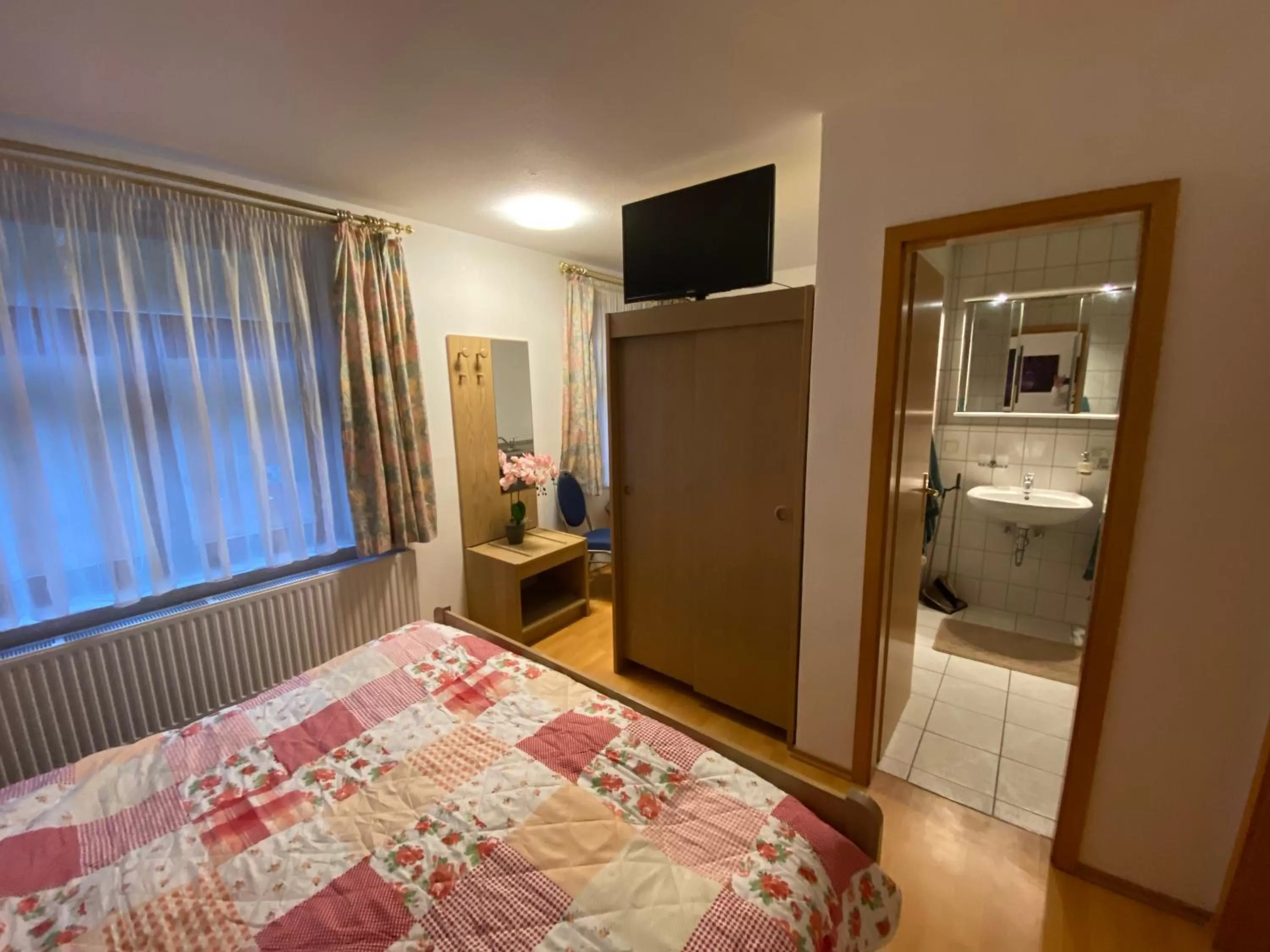 Bed in Hotel Bielatal