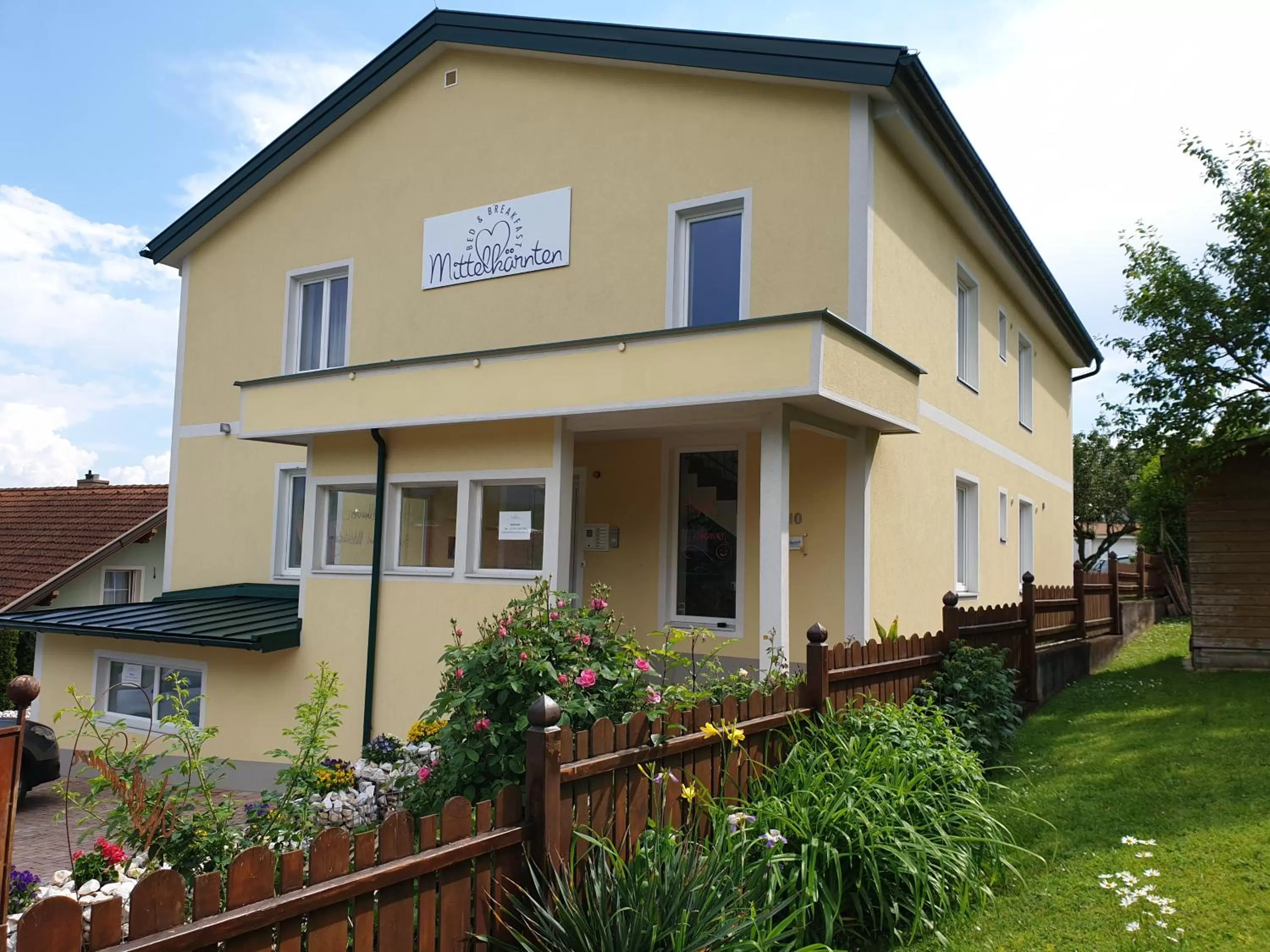 Facade/entrance, Property Building in Bed and Breakfast Mittelkärnten