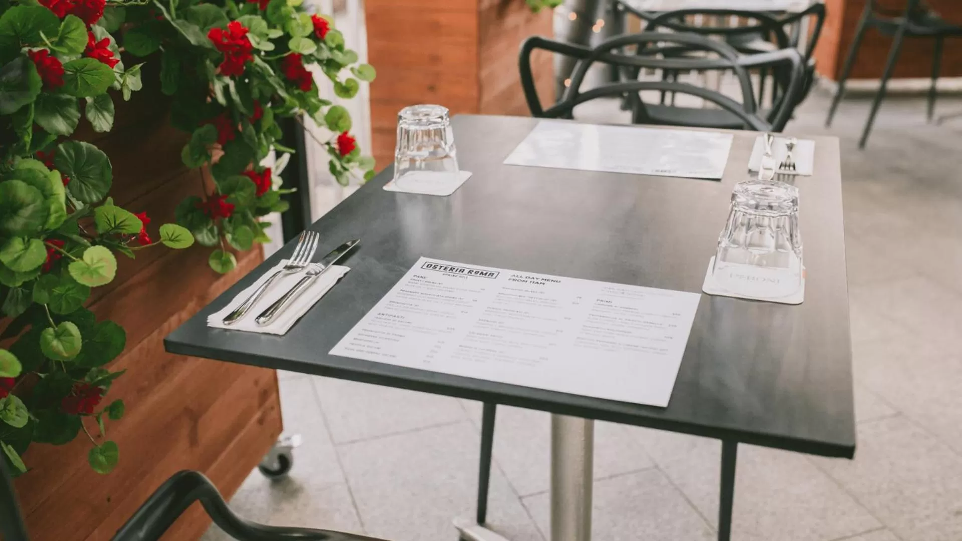 Restaurant/places to eat in Mercure Brisbane Spring Hill