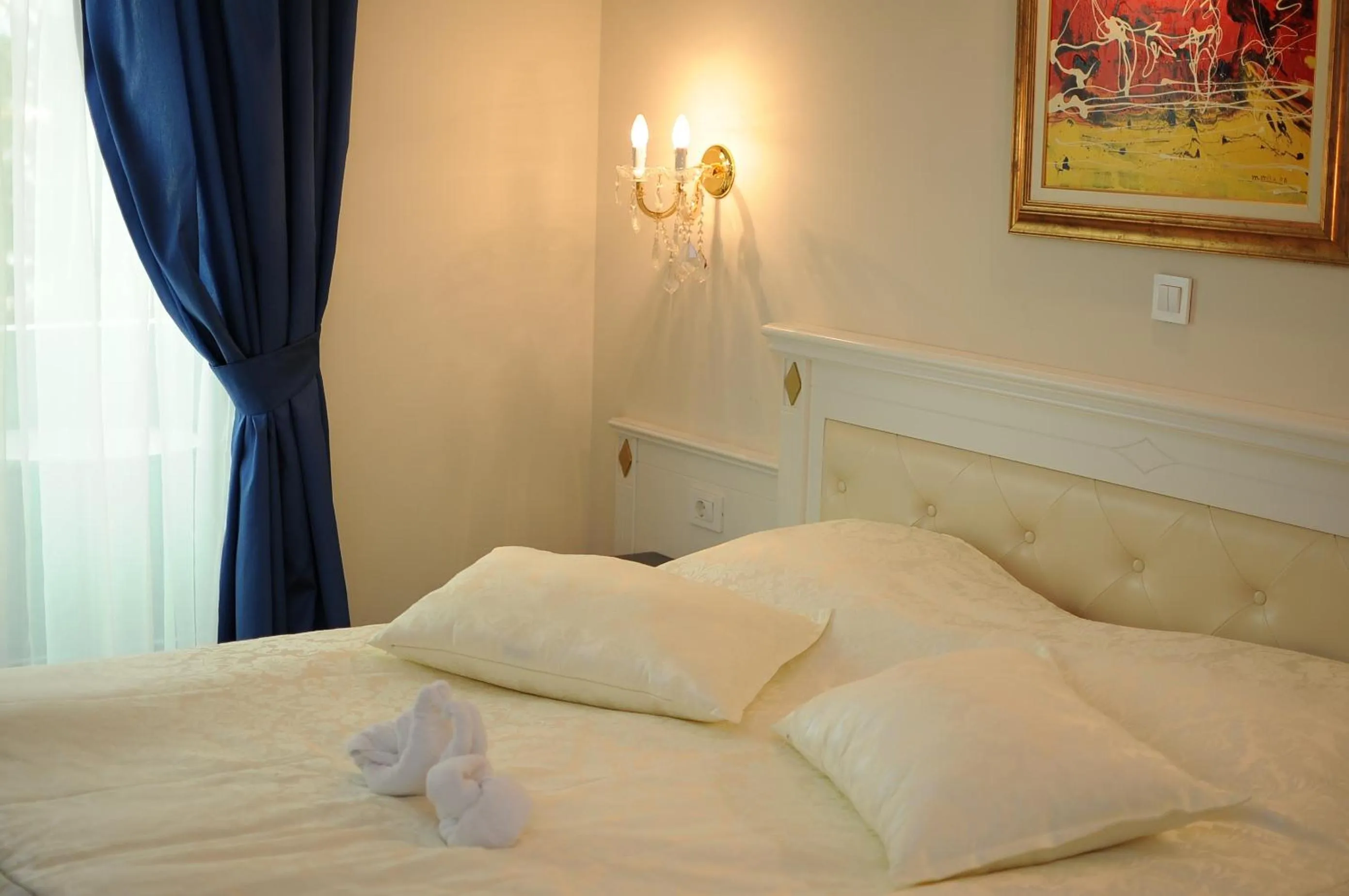 Decorative detail, Bed in Millenium Palace