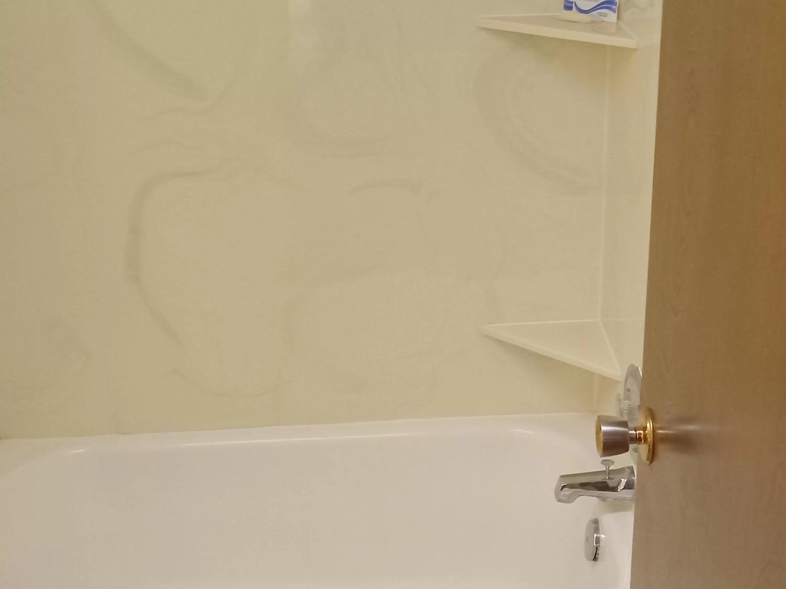 Bathroom in Siesta Motel