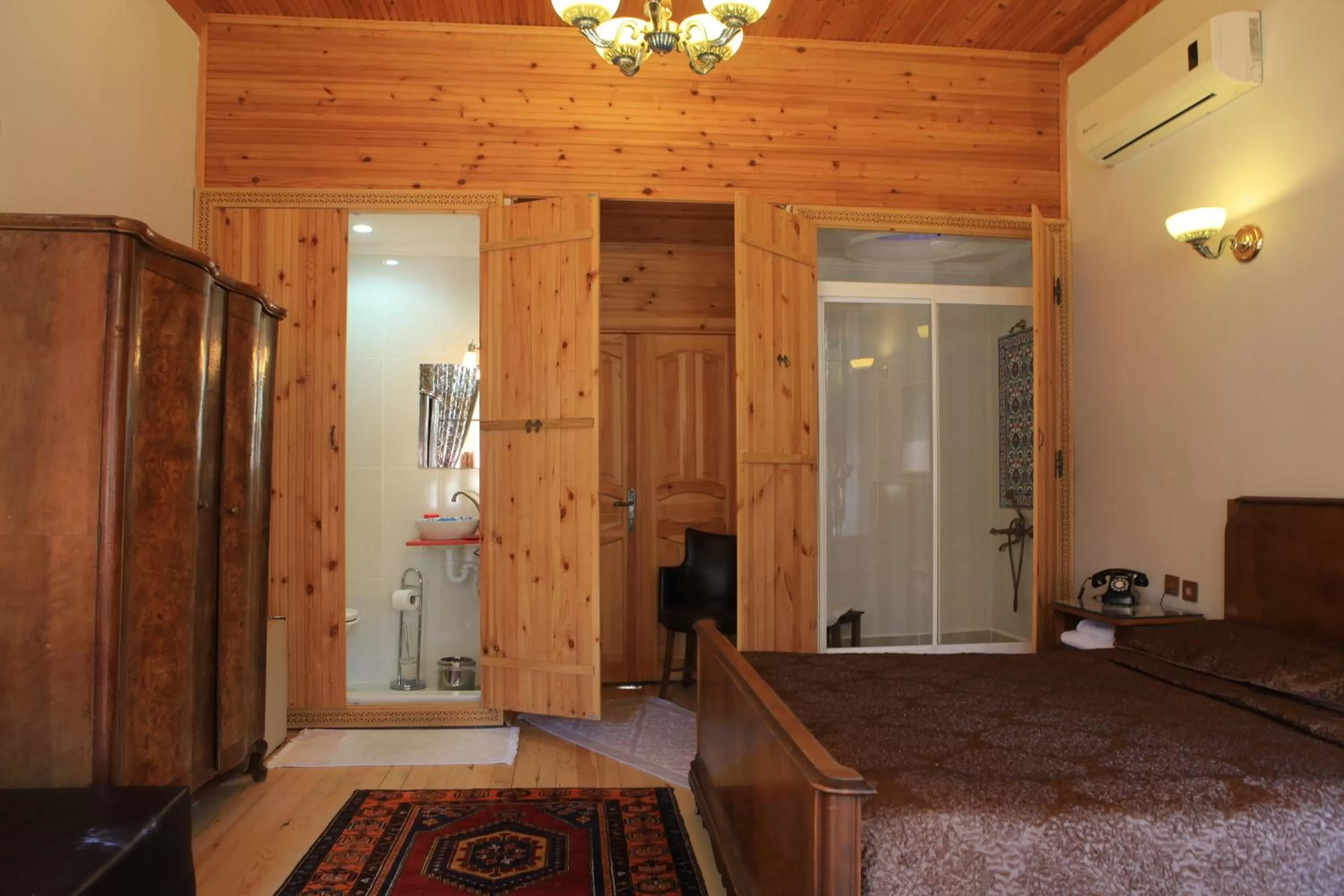 Photo of the whole room in Tom Square Boutique Hotel