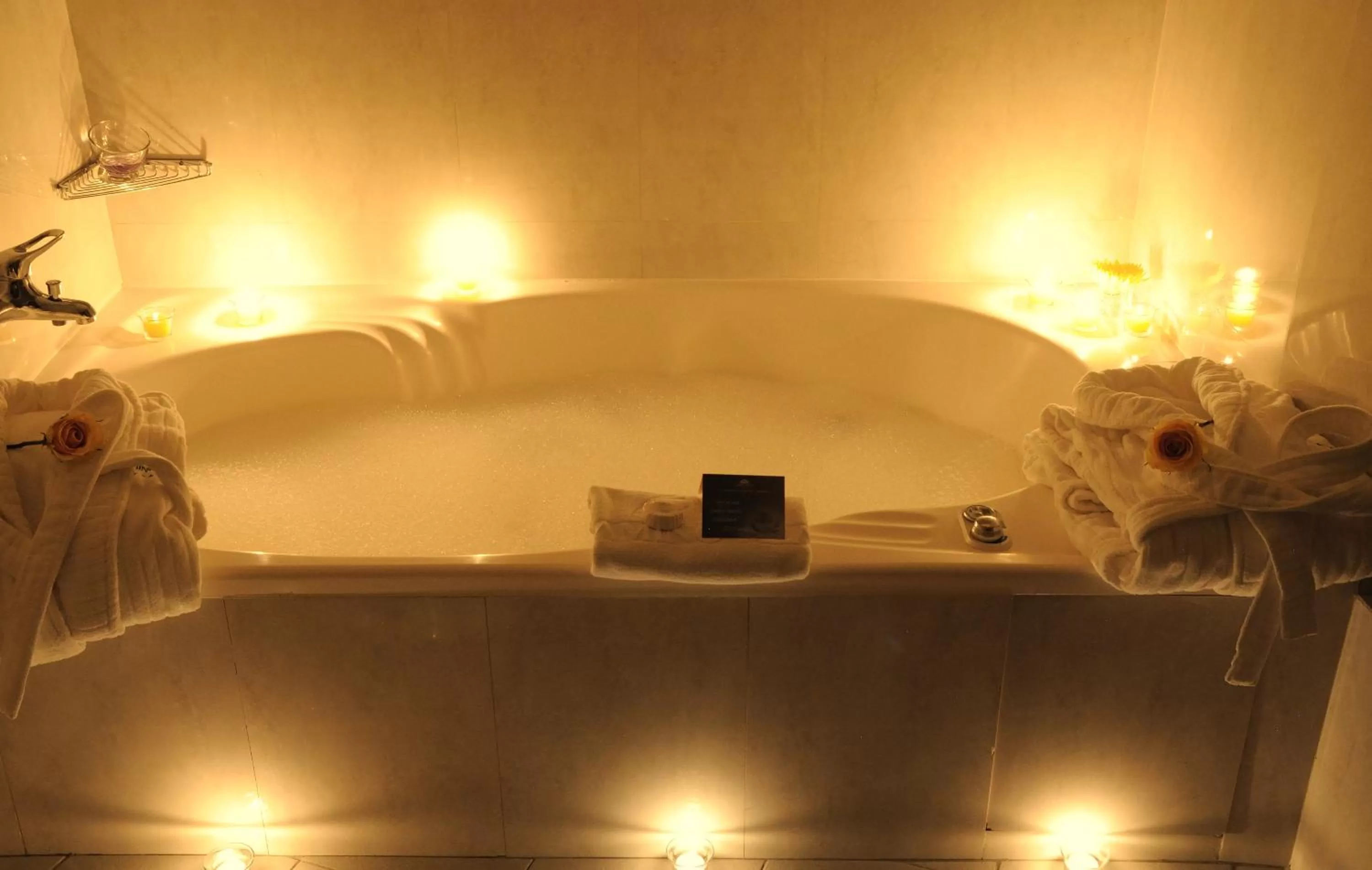 Bathroom in Suites Camino Real