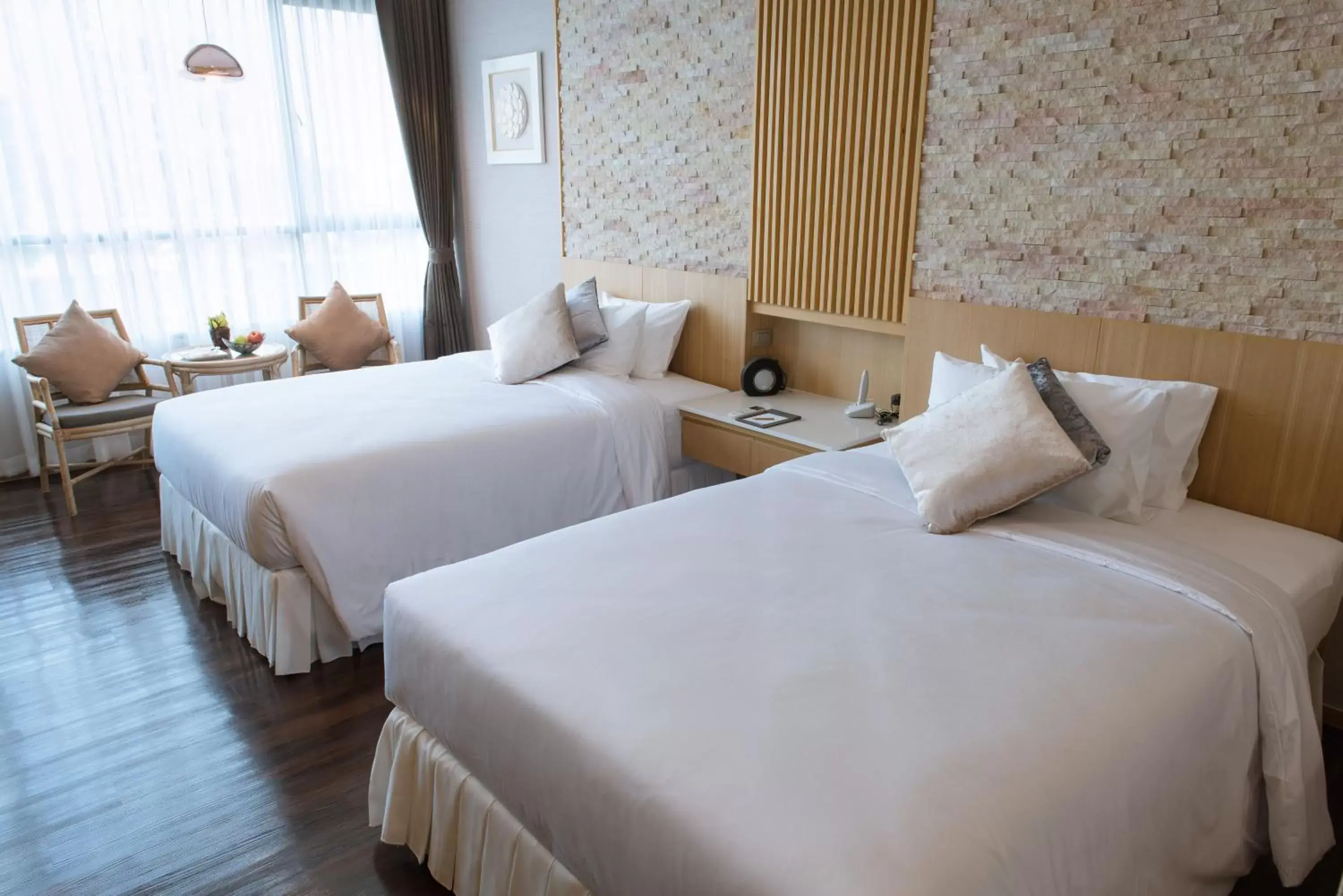 Deluxe Twin Room in North Hill City Resort Deluxe Twin Room in North Hill City Resort