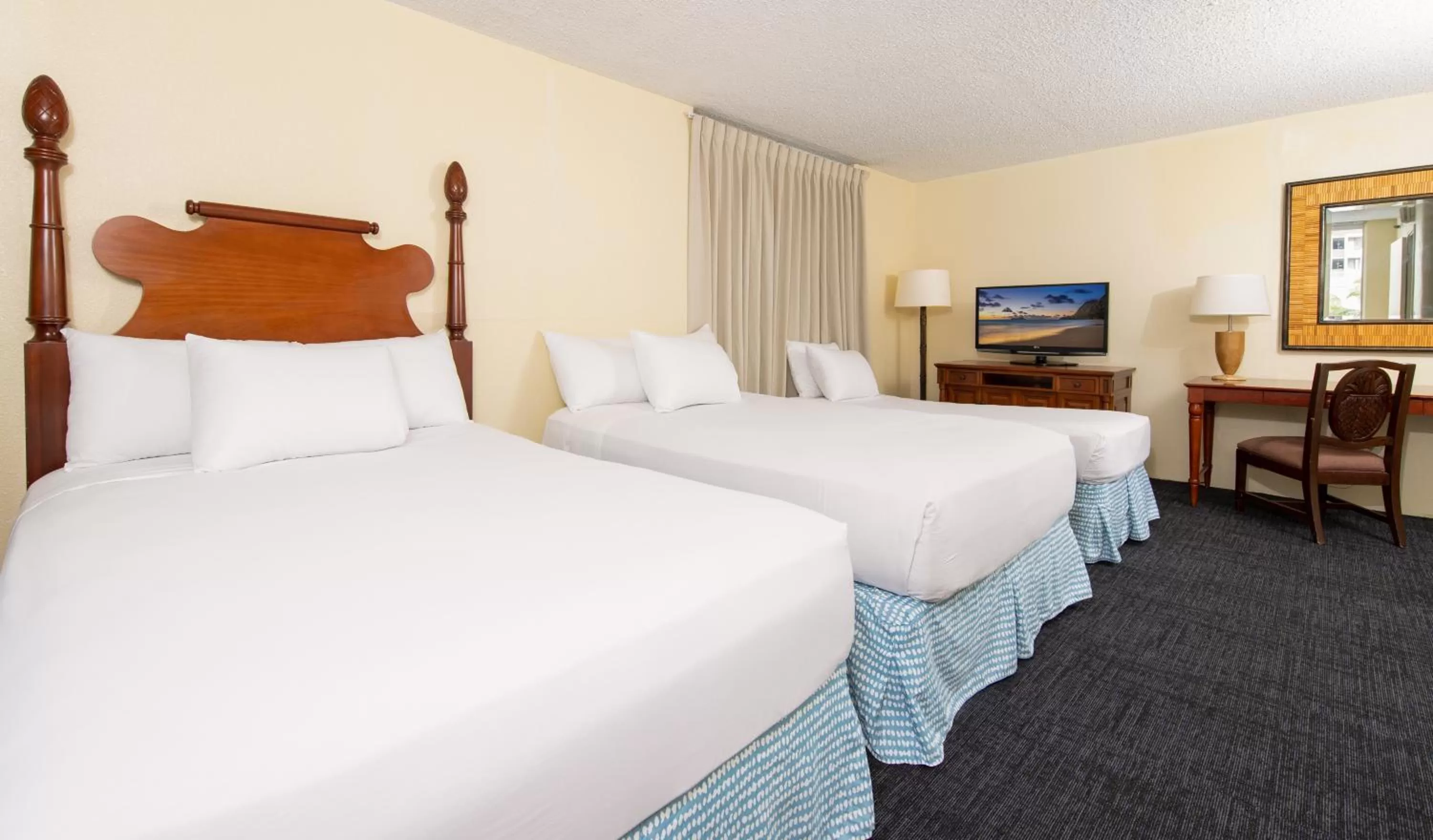 Bedroom, Bed in Ohia Waikiki Studio Suites