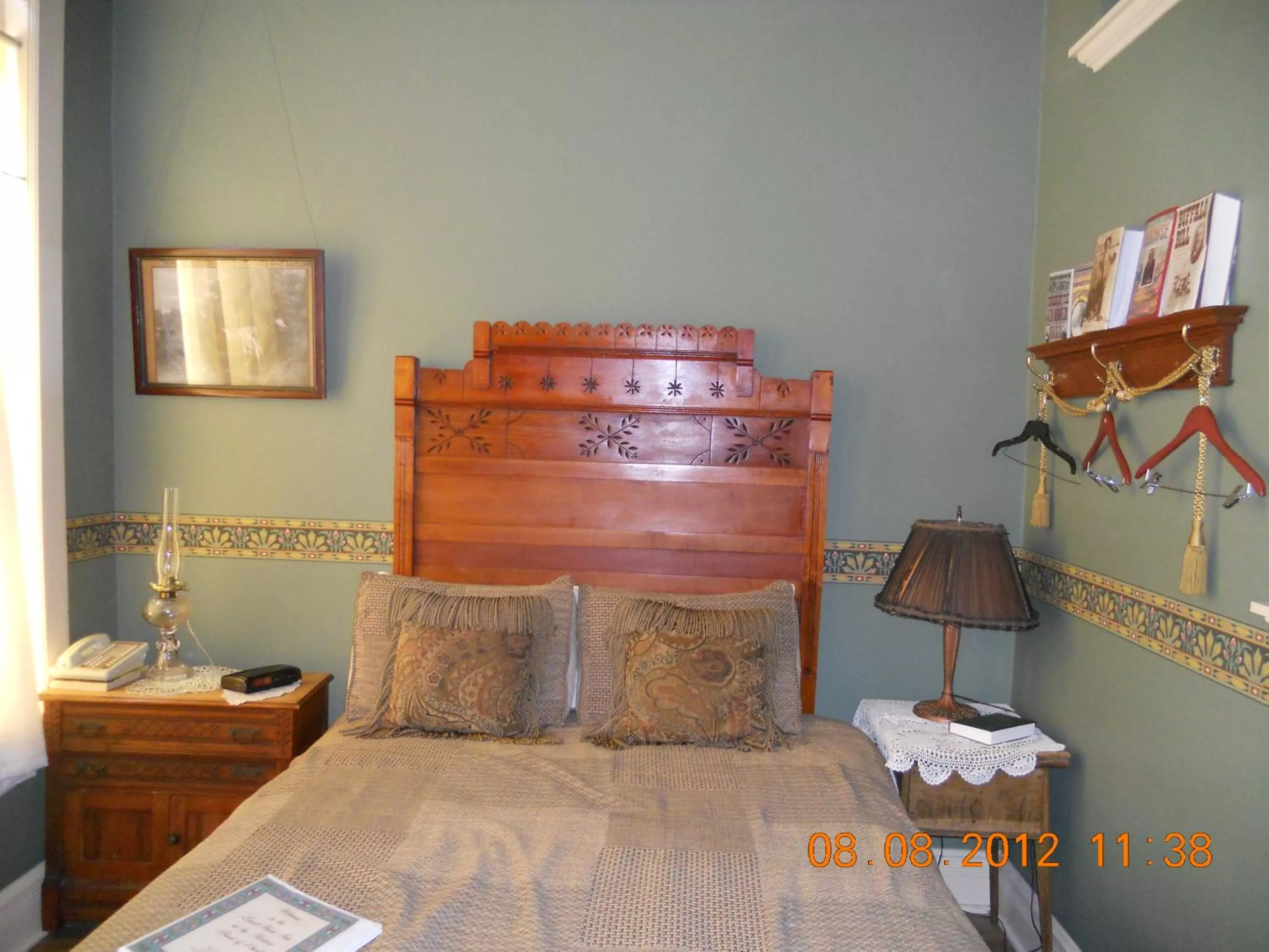 Photo of the whole room, Bed in LandMark Inn at the Historic Bank of Oberlin