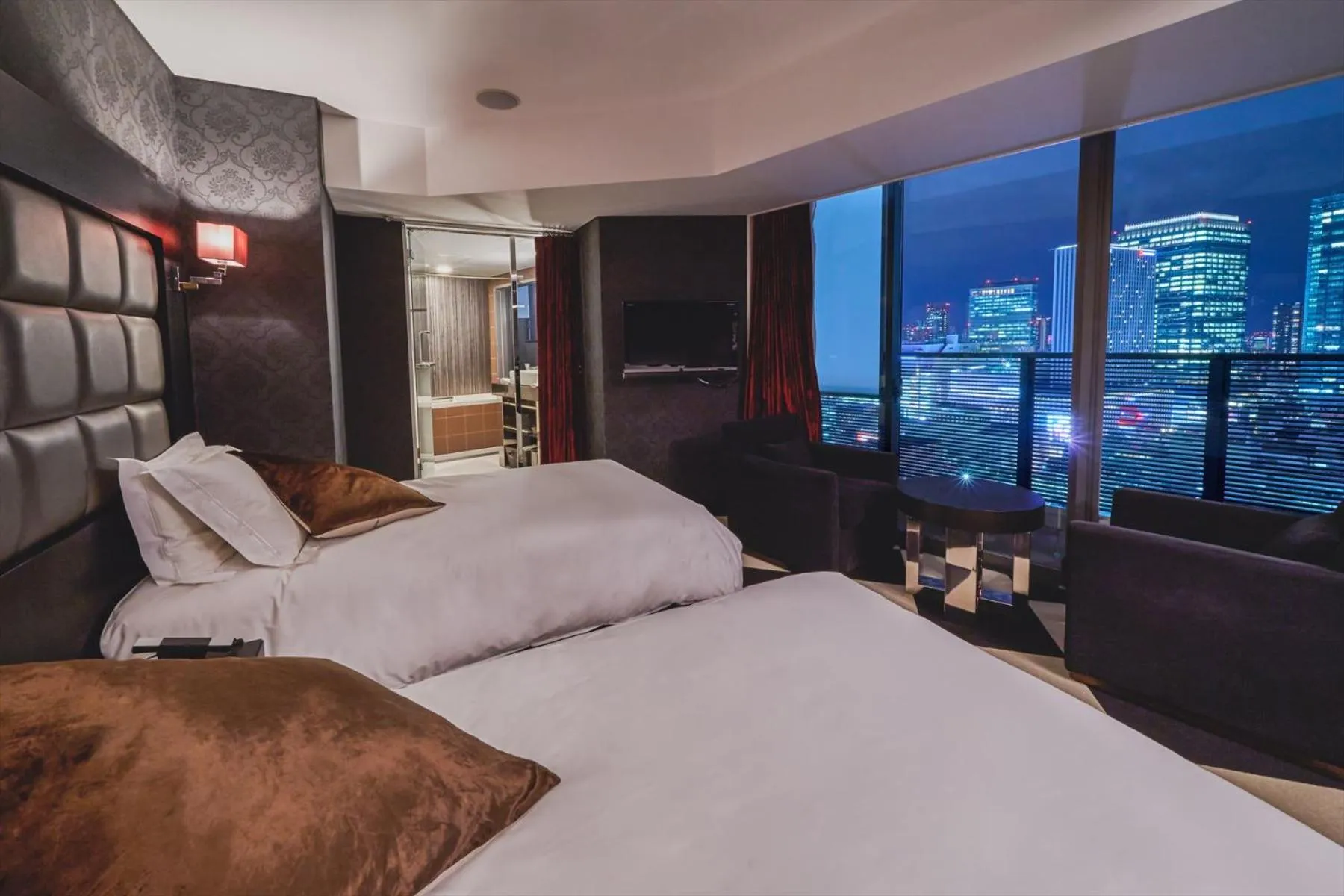 Photo of the whole room, Bed in Harmonie Embrassee