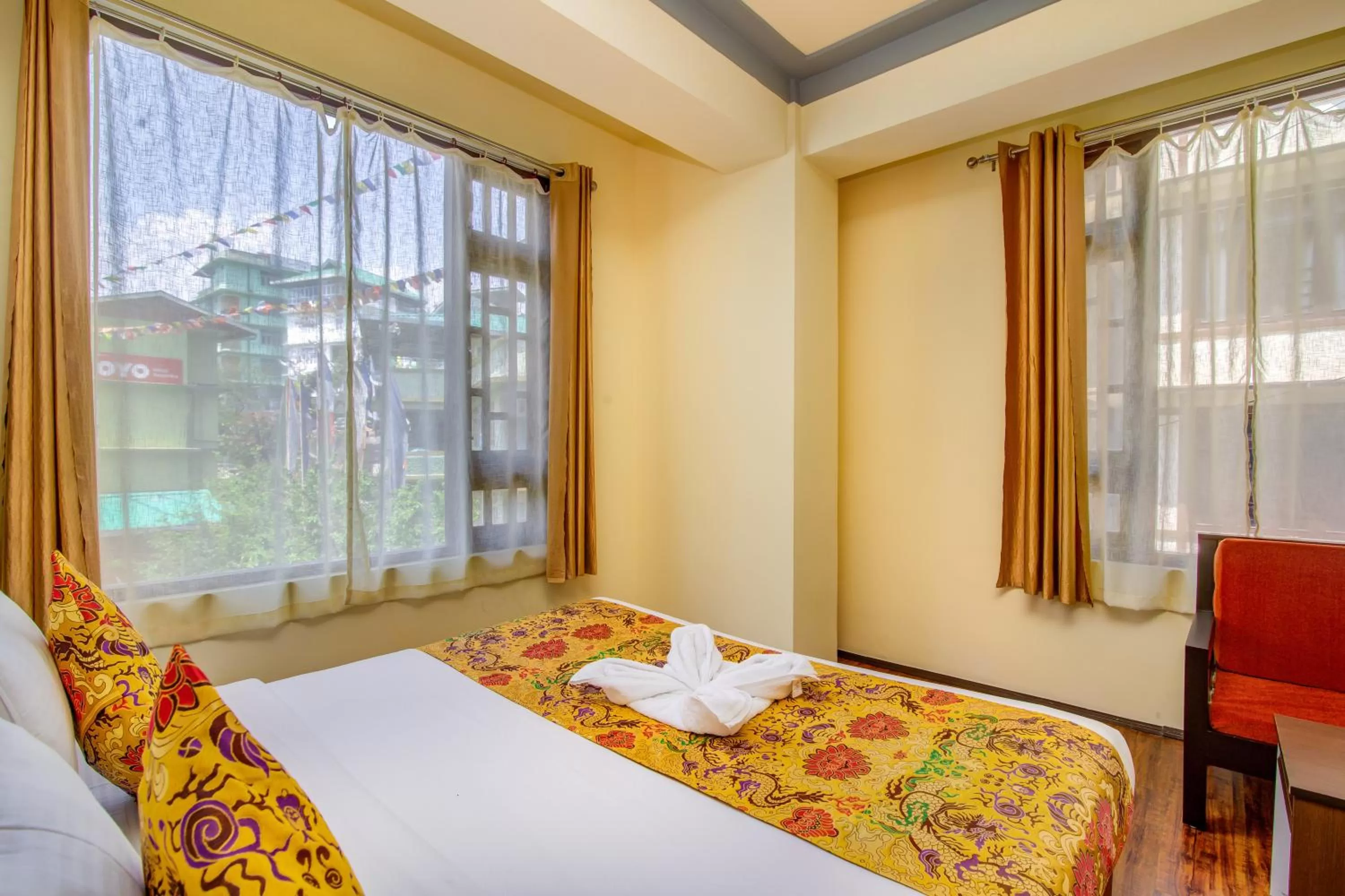 Bedroom, Bed in Muscatel Grand Silkroute - 300 Mts from MG Marg