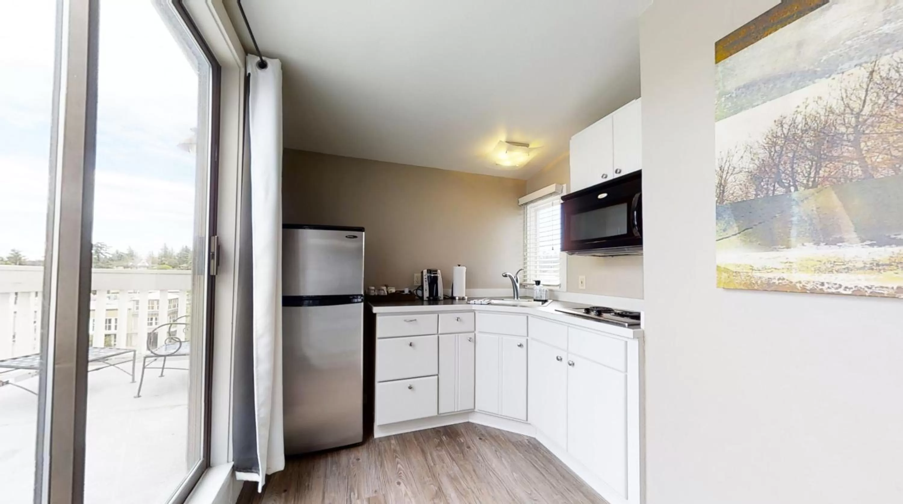 Kitchen or kitchenette in Bird Rock Hotel